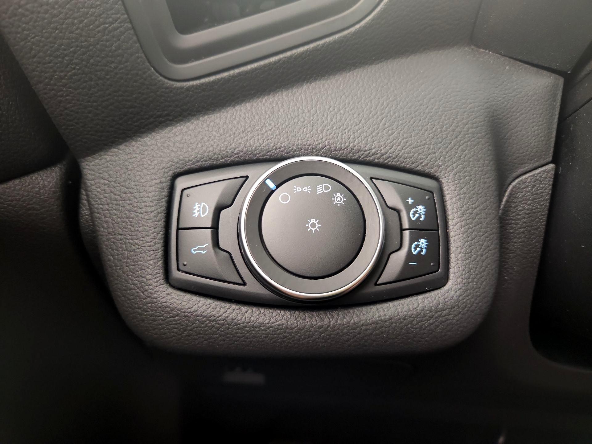 Thumbnail: 2017 Ford Escape - 13