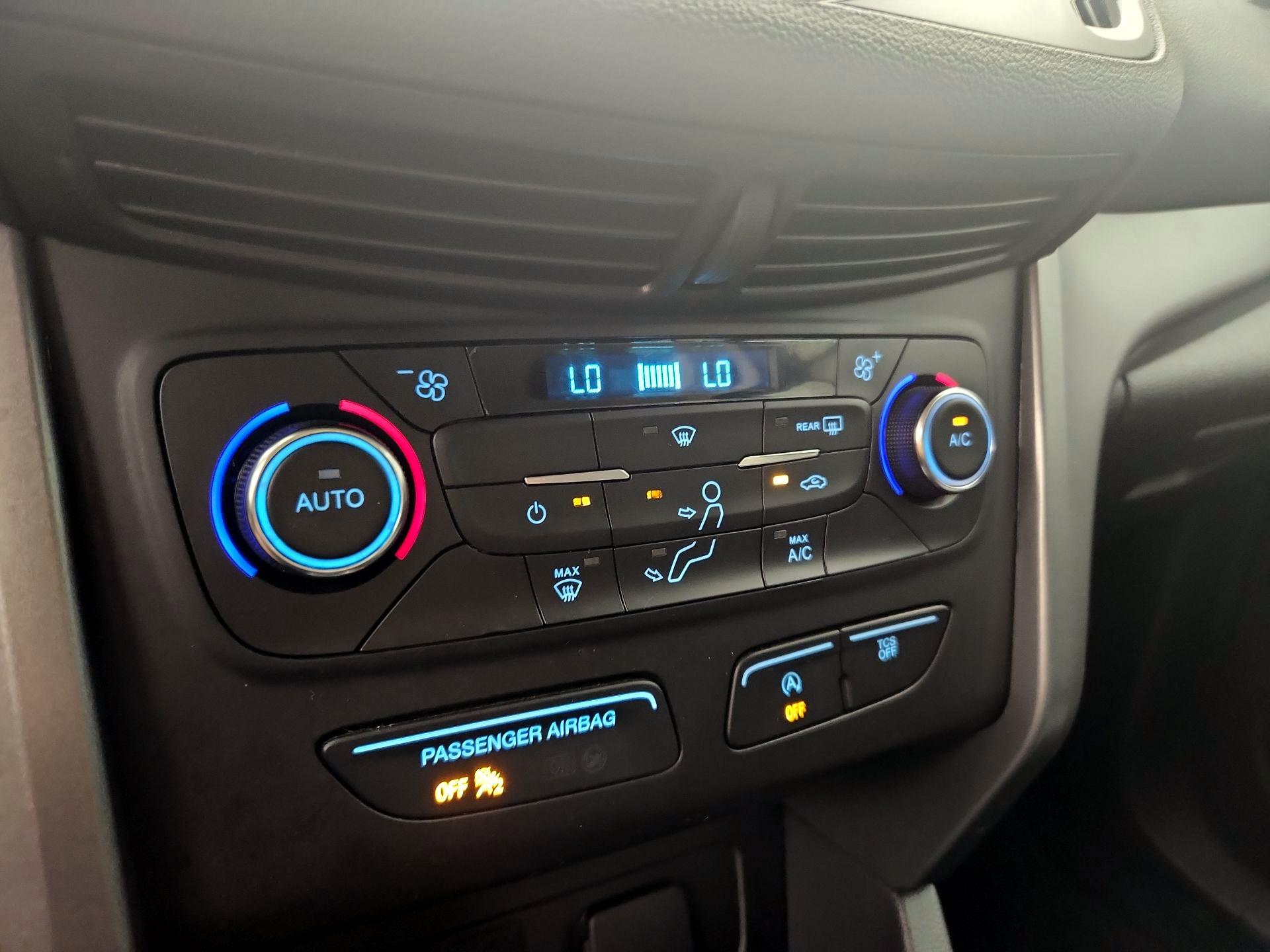 Thumbnail: 2017 Ford Escape - 16