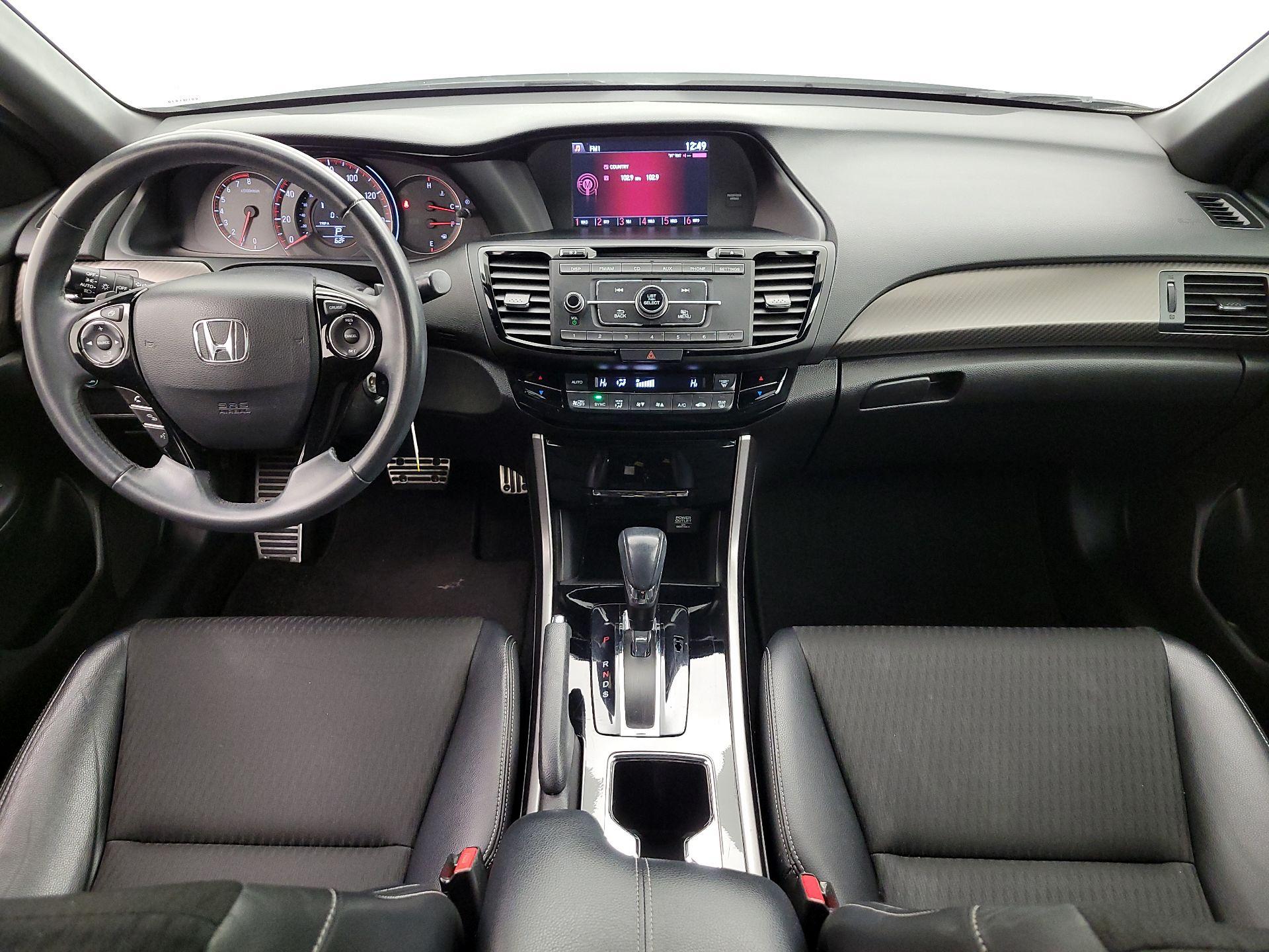 Thumbnail: 2016 Honda Accord - 9