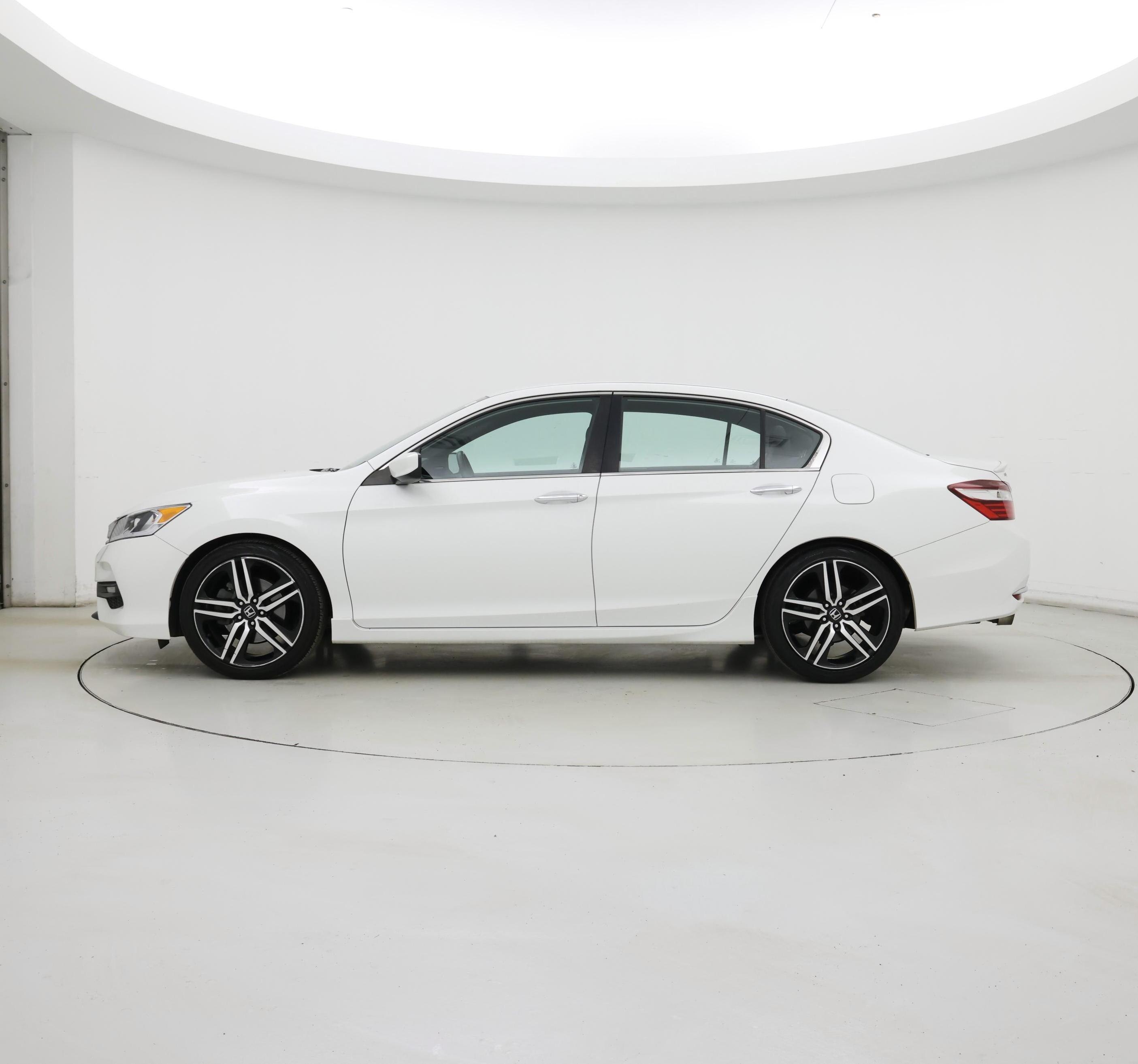 Thumbnail: 2016 Honda Accord - 3
