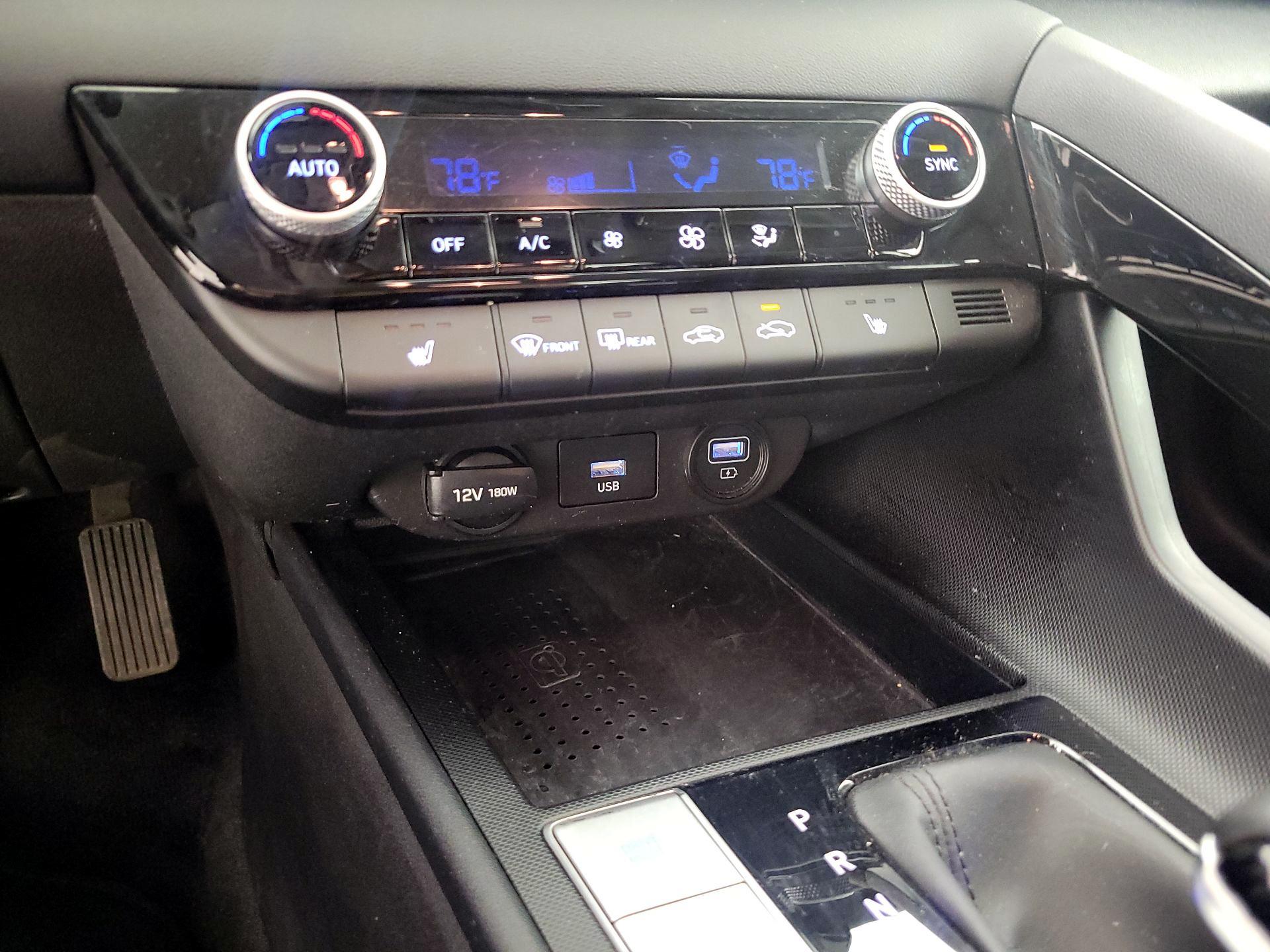 Thumbnail: 2021 Hyundai Elantra - 18