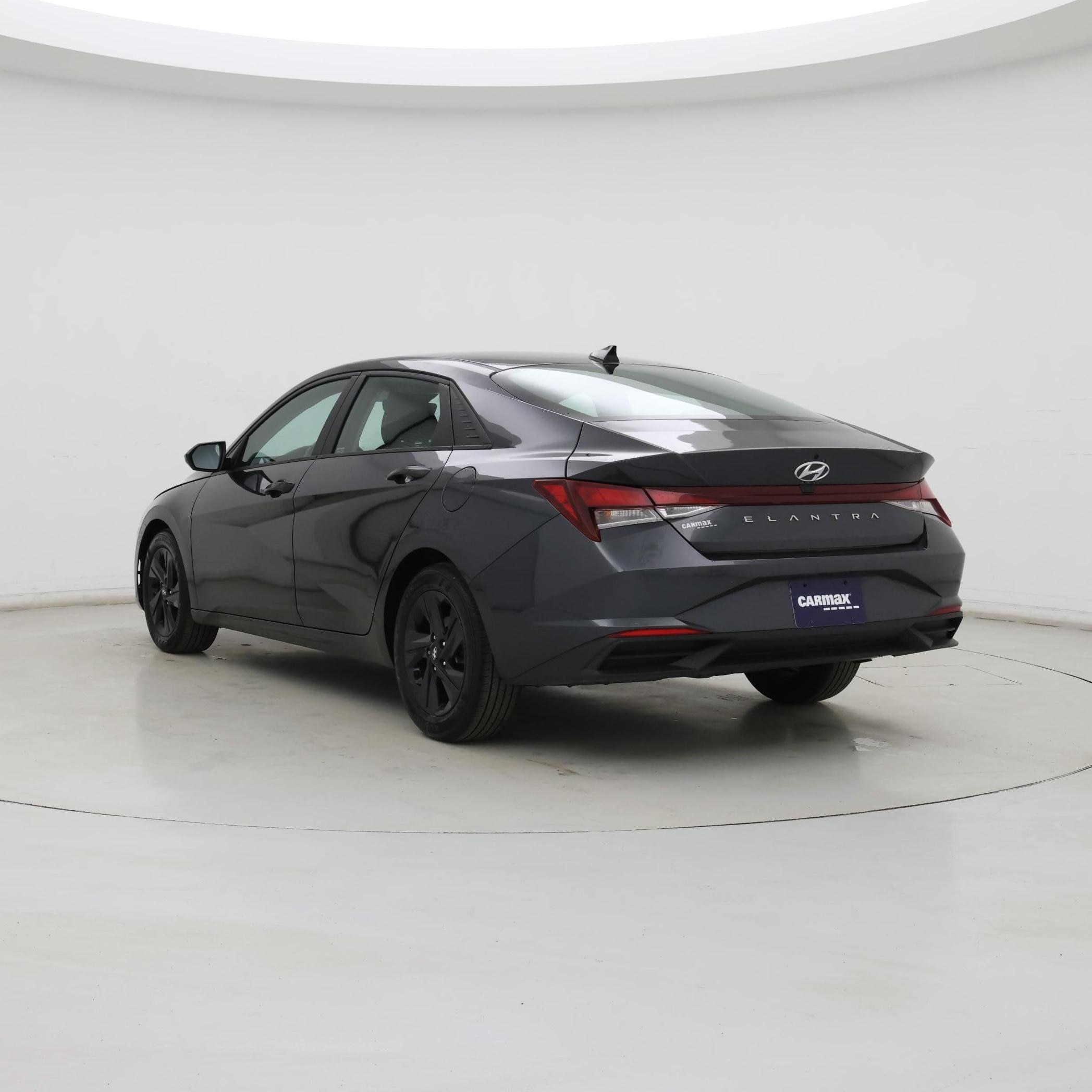 Thumbnail: 2021 Hyundai Elantra - 2