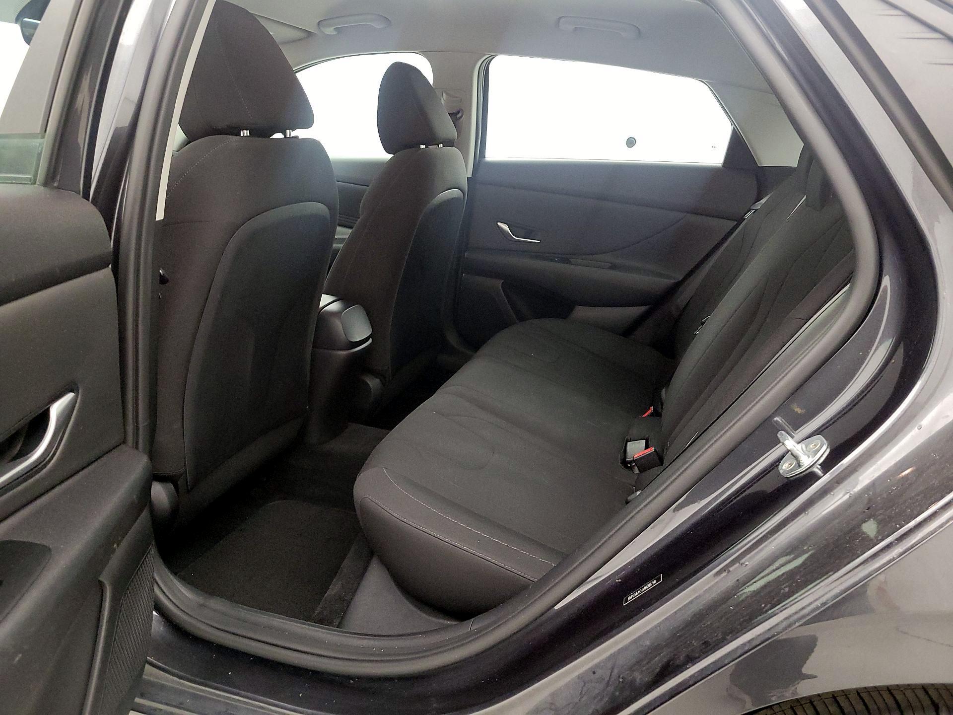 Thumbnail: 2021 Hyundai Elantra - 19