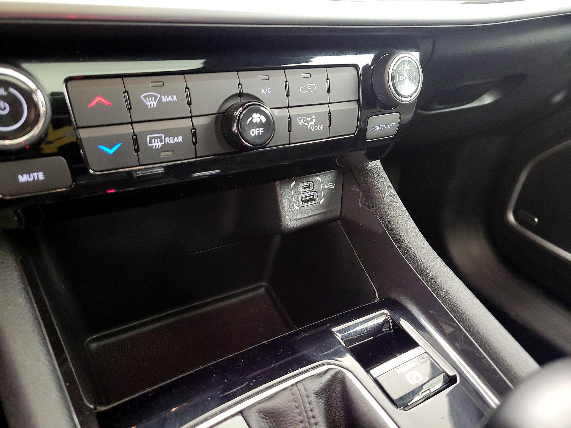 Thumbnail: 2023 Jeep Compass - 18