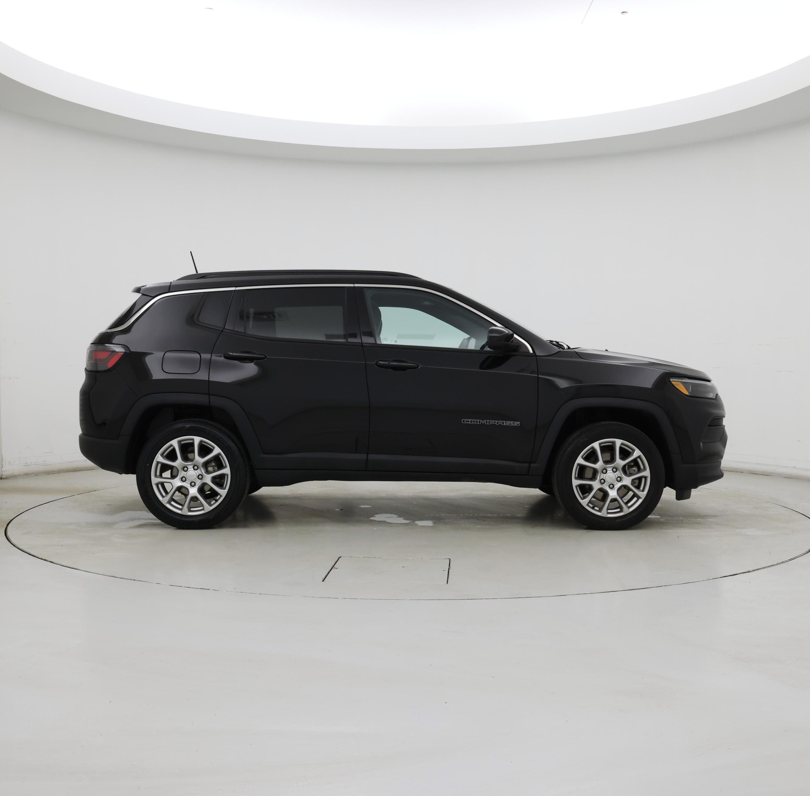 Thumbnail: 2023 Jeep Compass - 7