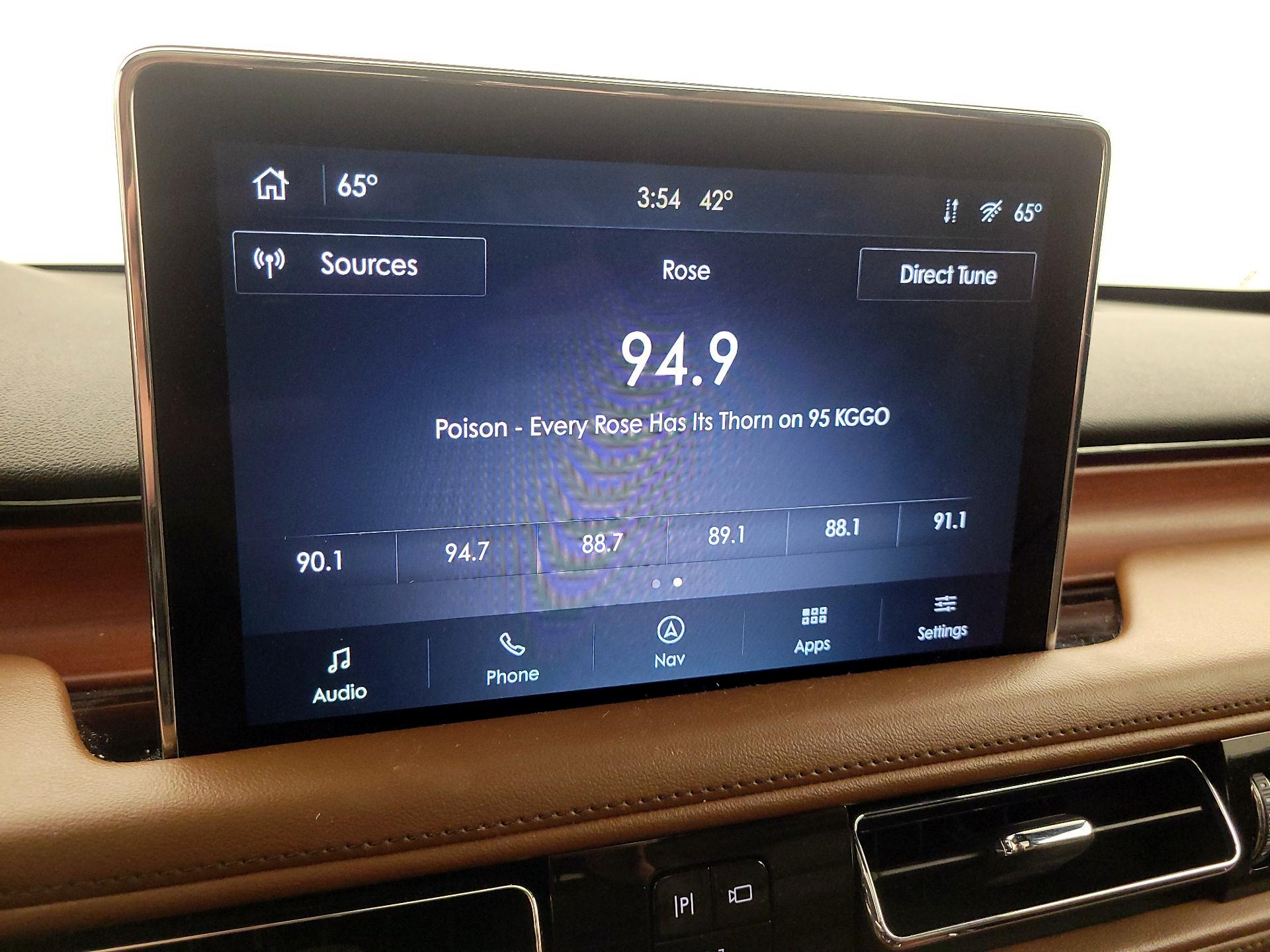 Thumbnail: 2020 Lincoln Aviator - 16