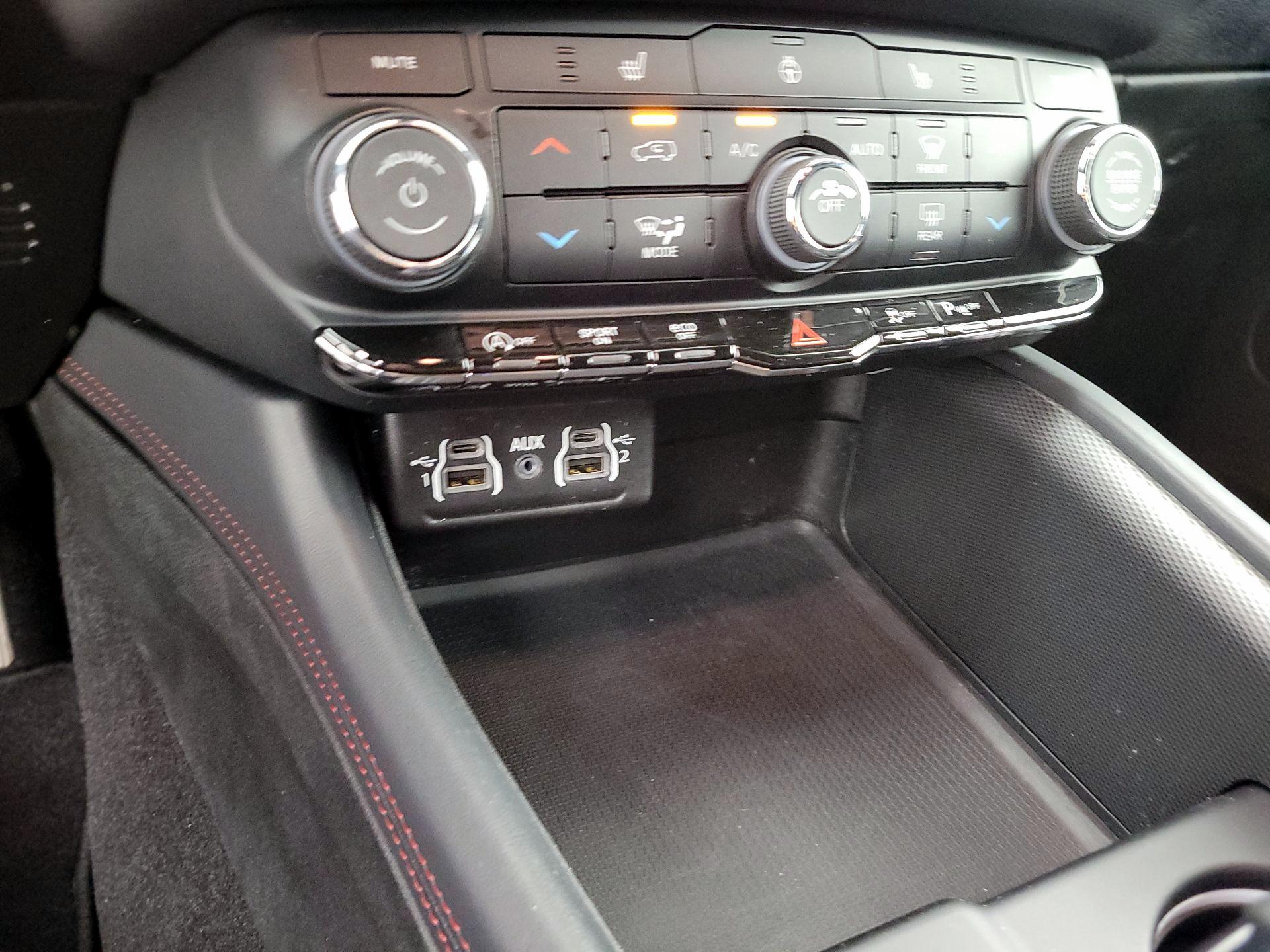 Thumbnail: 2023 Dodge Durango - 19