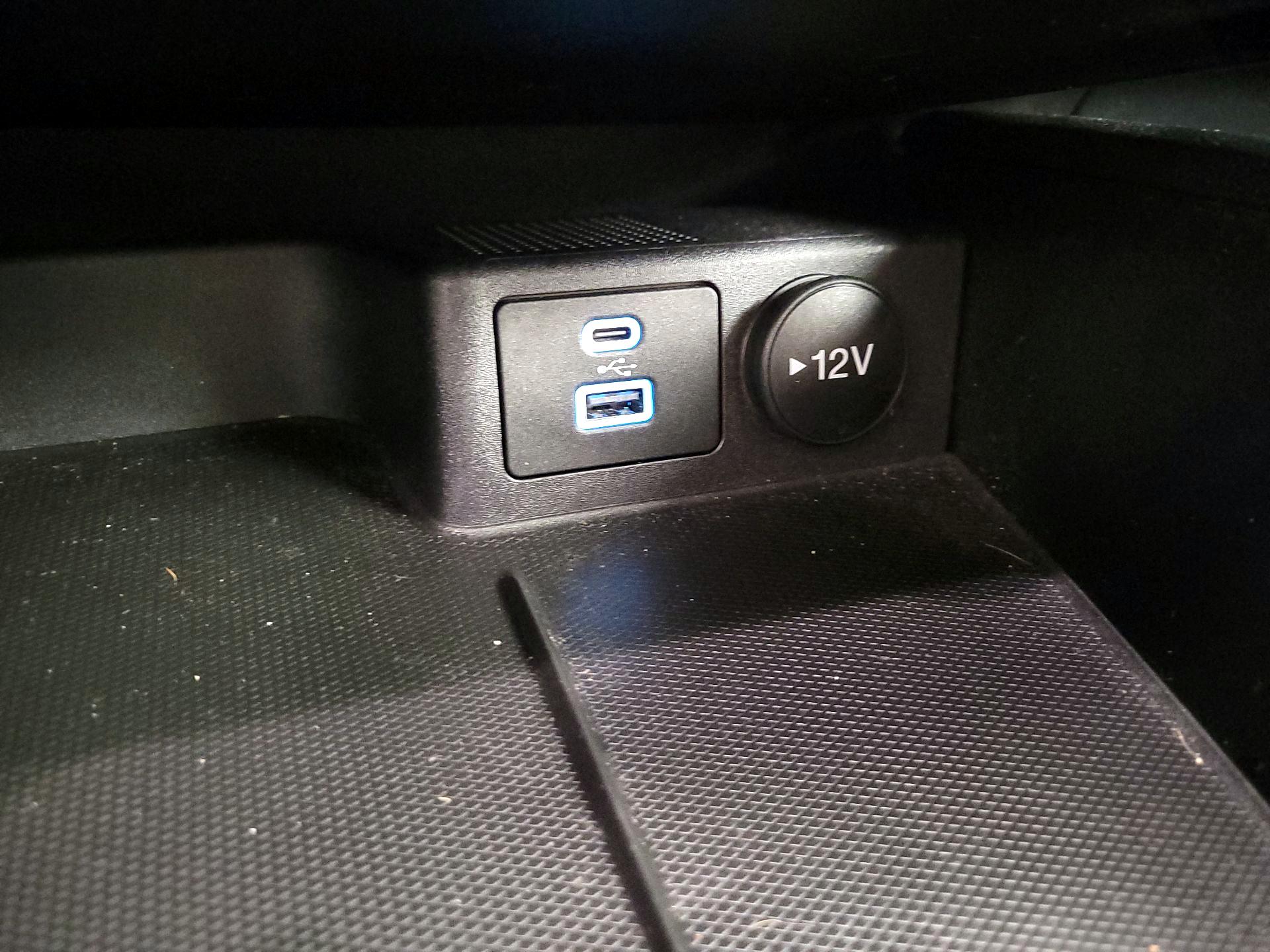 Thumbnail: 2022 Ford Escape - 18