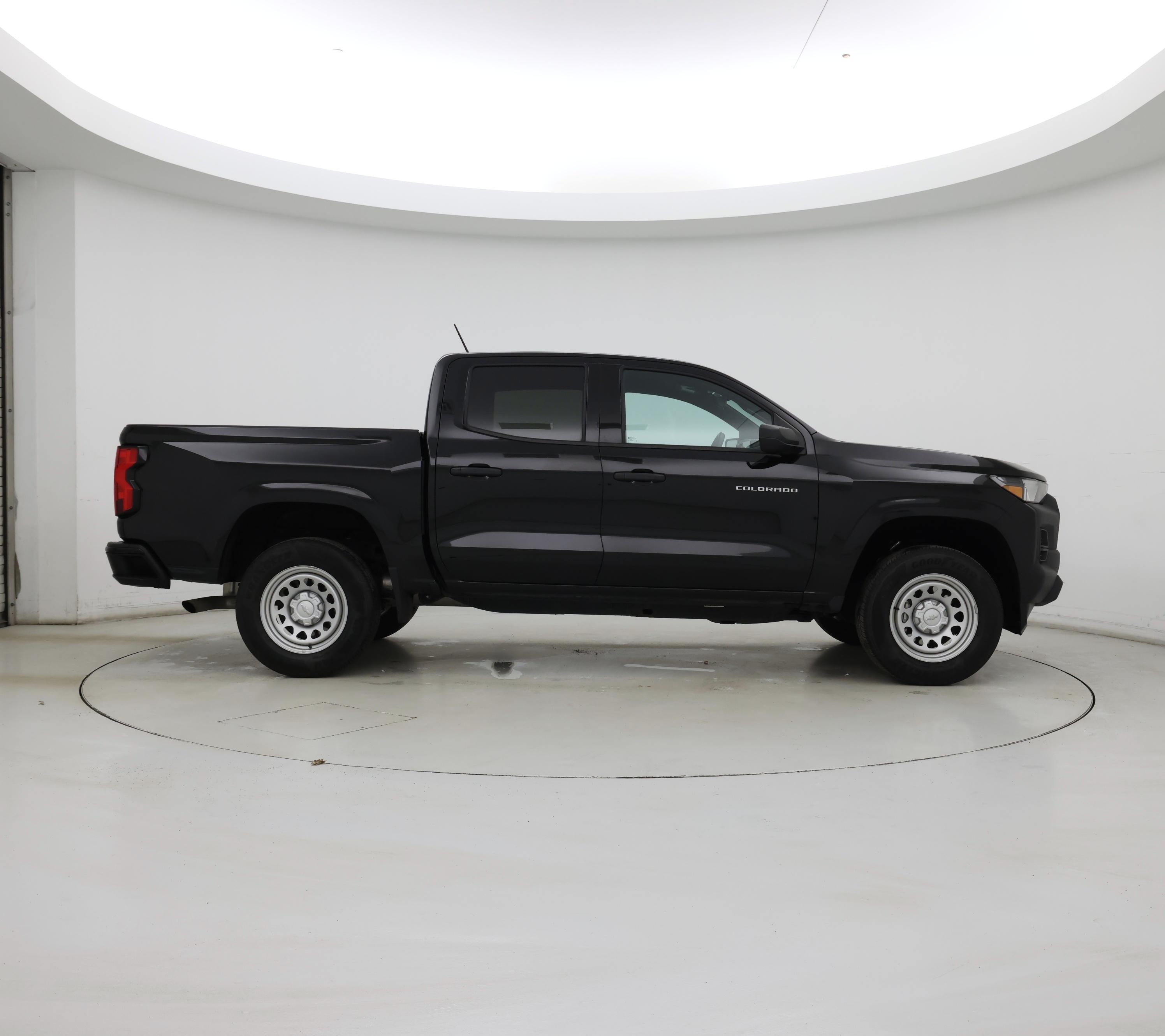 Thumbnail: 2023 Chevrolet Colorado - 7