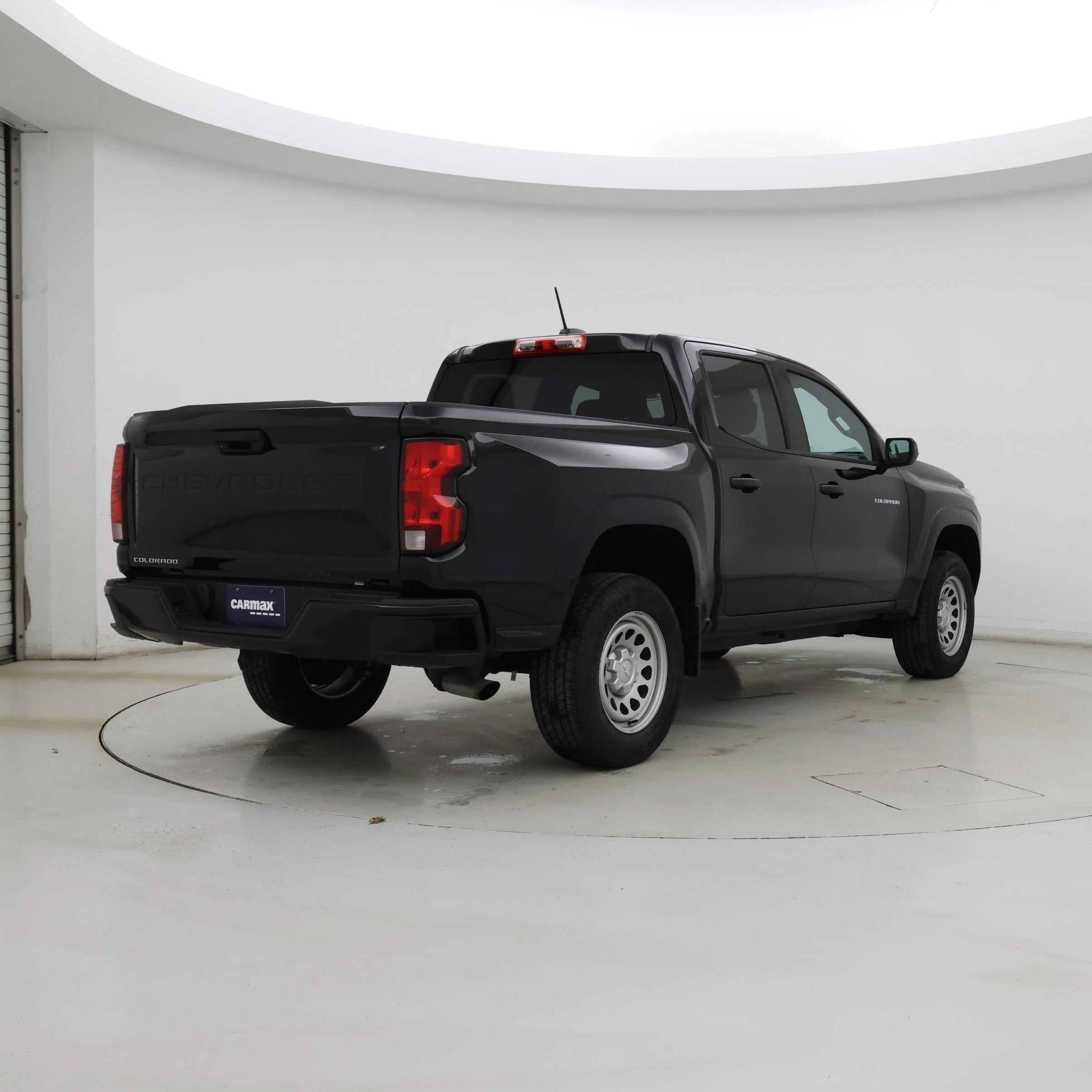 Thumbnail: 2023 Chevrolet Colorado - 8