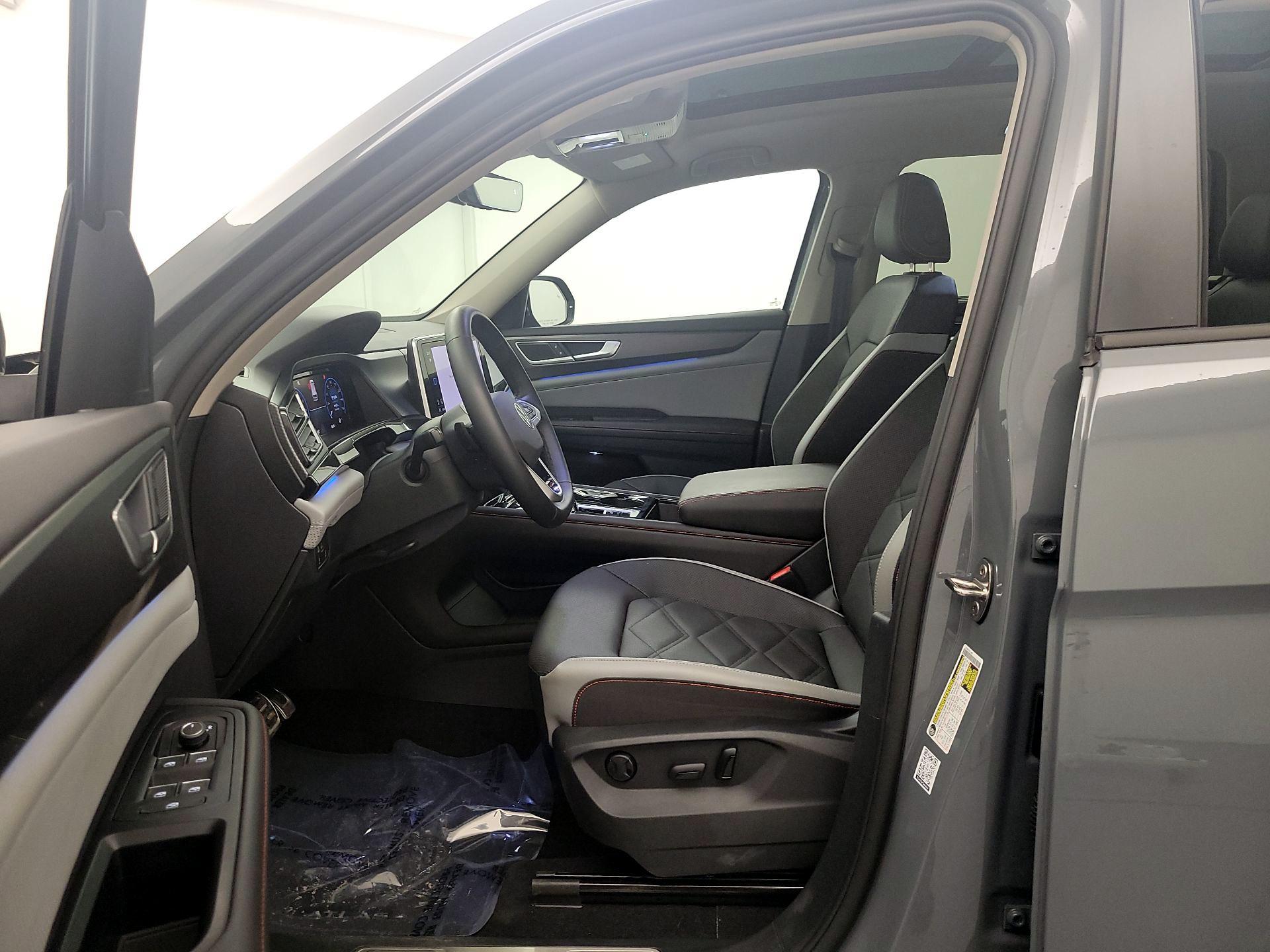 Thumbnail: 2025 Volkswagen Atlas - 11