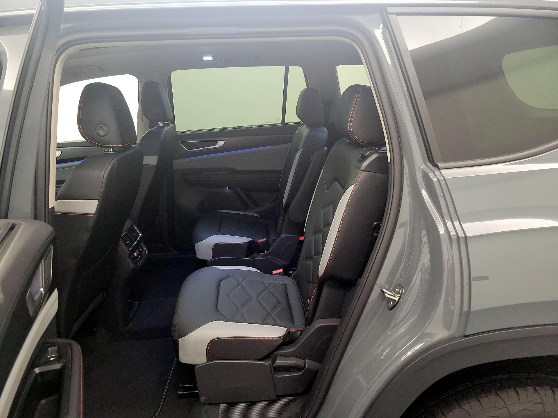 Thumbnail: 2025 Volkswagen Atlas - 20