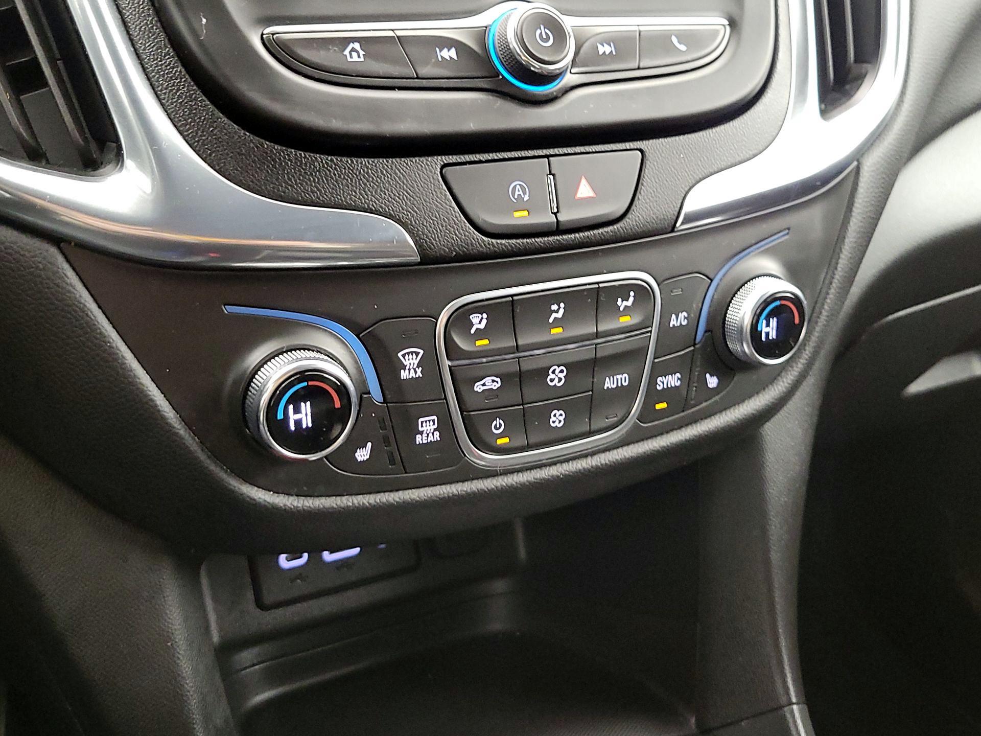 Thumbnail: 2022 Chevrolet Equinox - 16