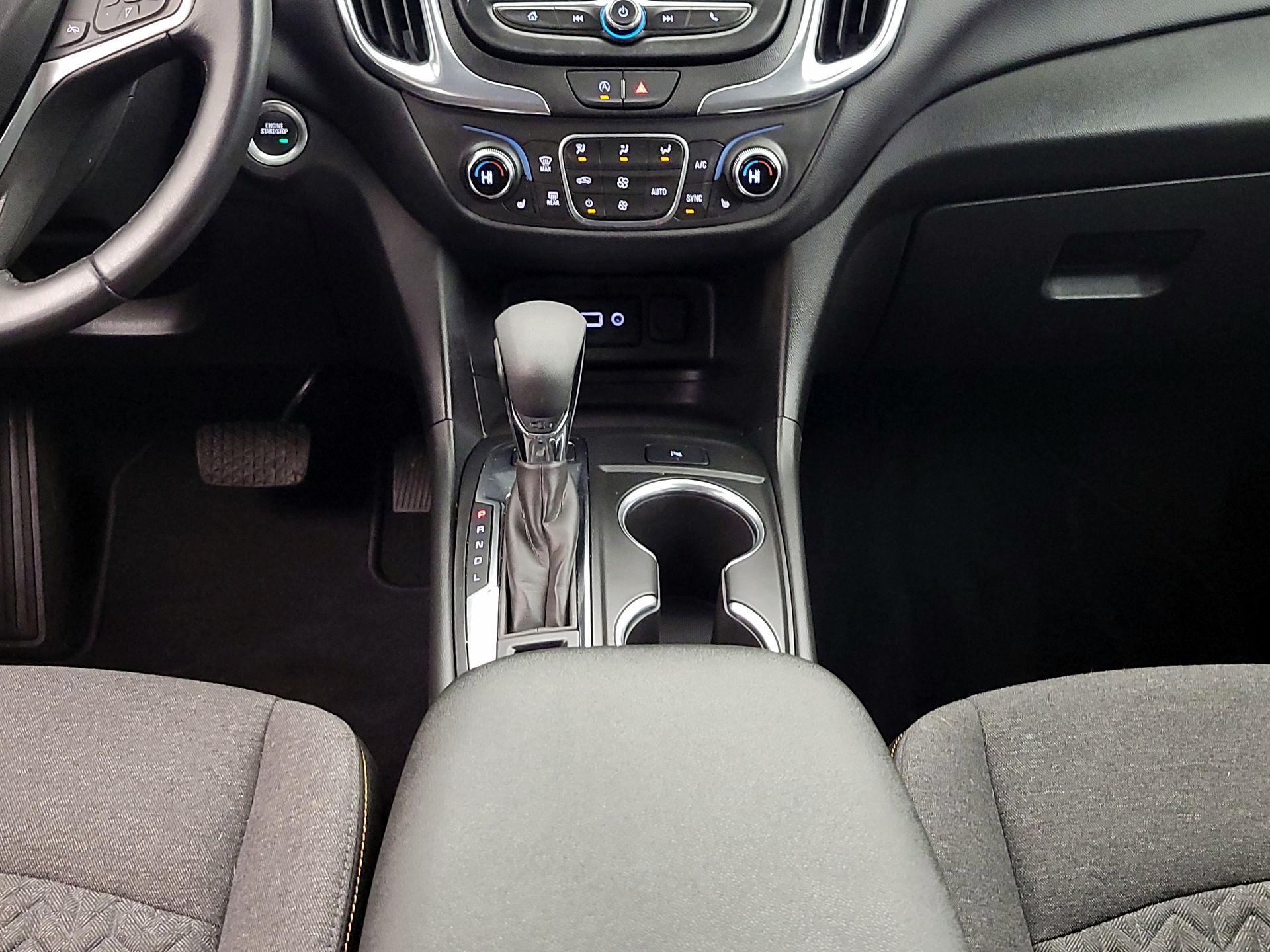 Thumbnail: 2022 Chevrolet Equinox - 17