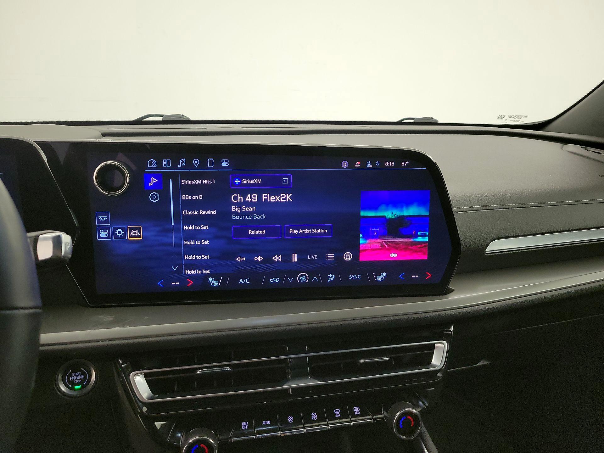 Thumbnail: 2024 Chevrolet Traverse - 16