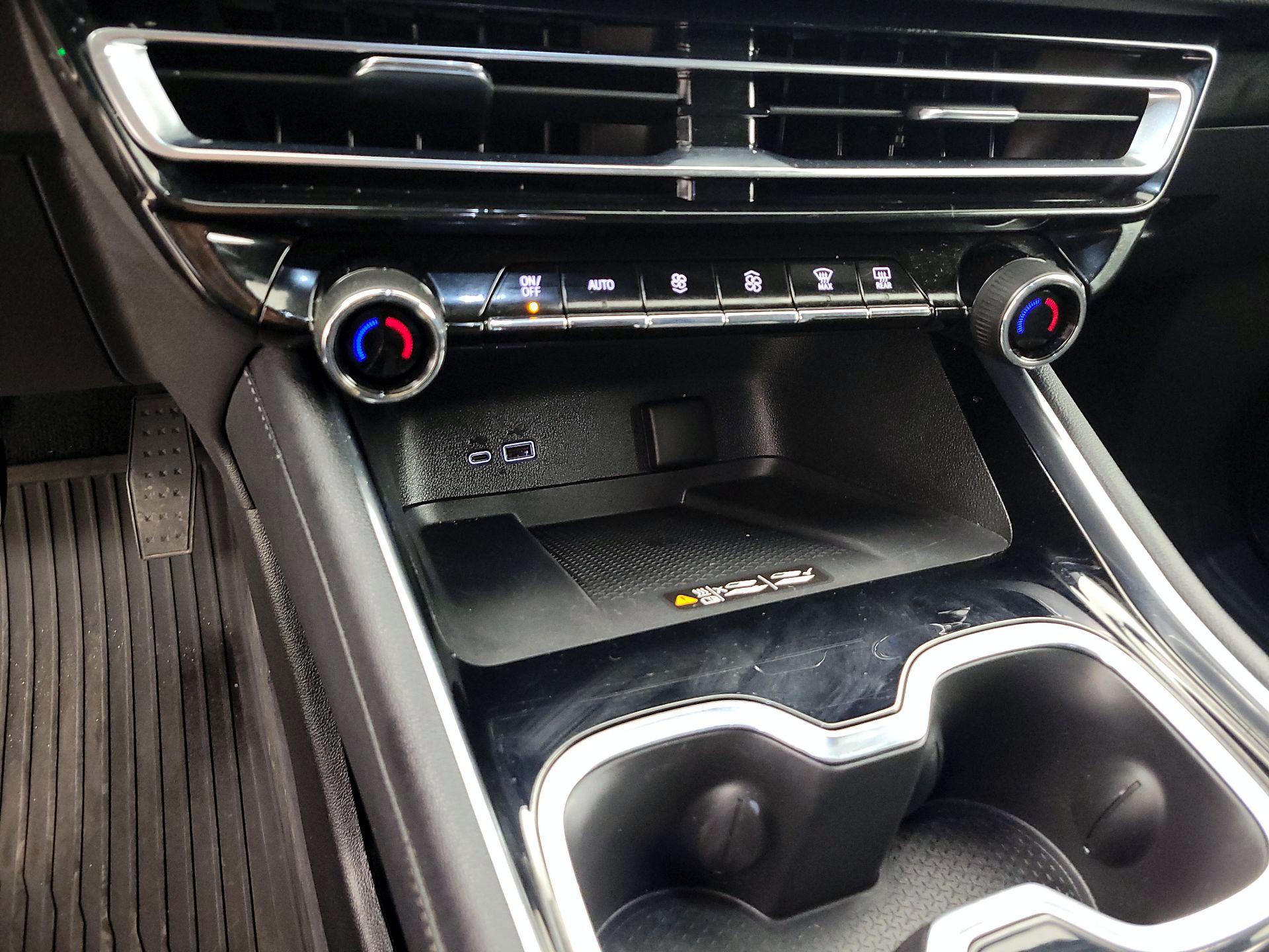 Thumbnail: 2024 Chevrolet Traverse - 19