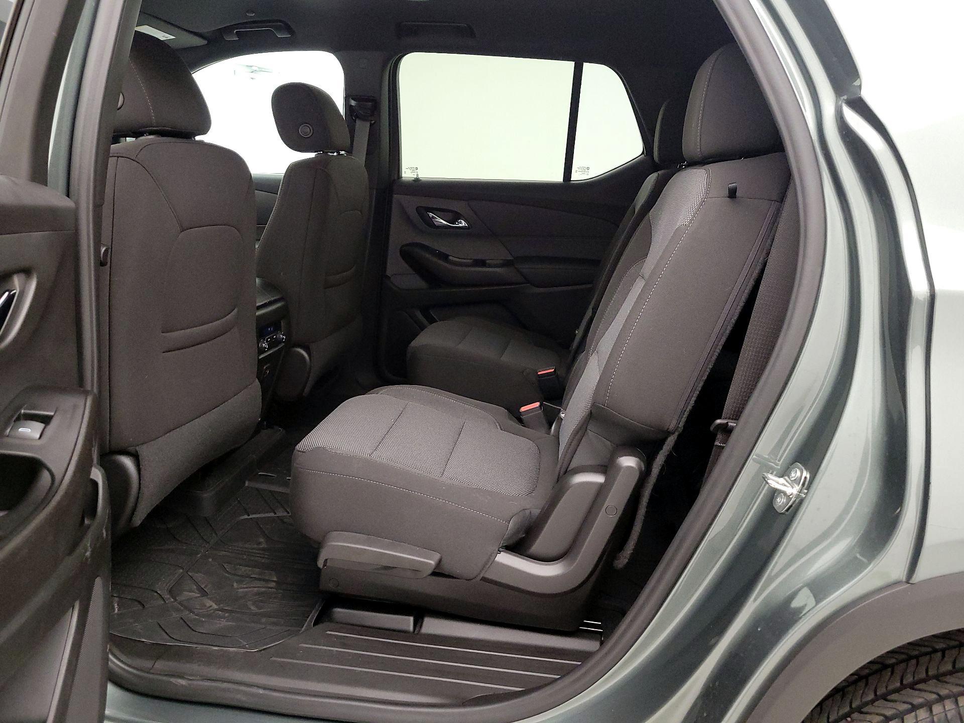 Thumbnail: 2023 Chevrolet Traverse - 20