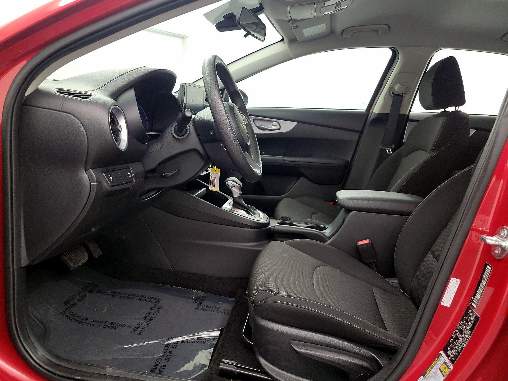 Thumbnail: 2024 Kia Forte - 11