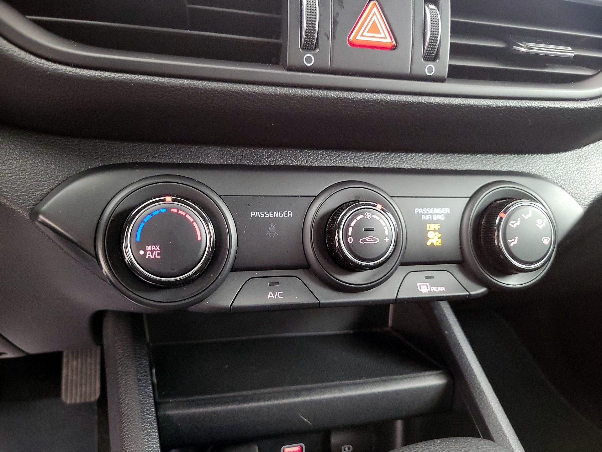 Thumbnail: 2024 Kia Forte - 15