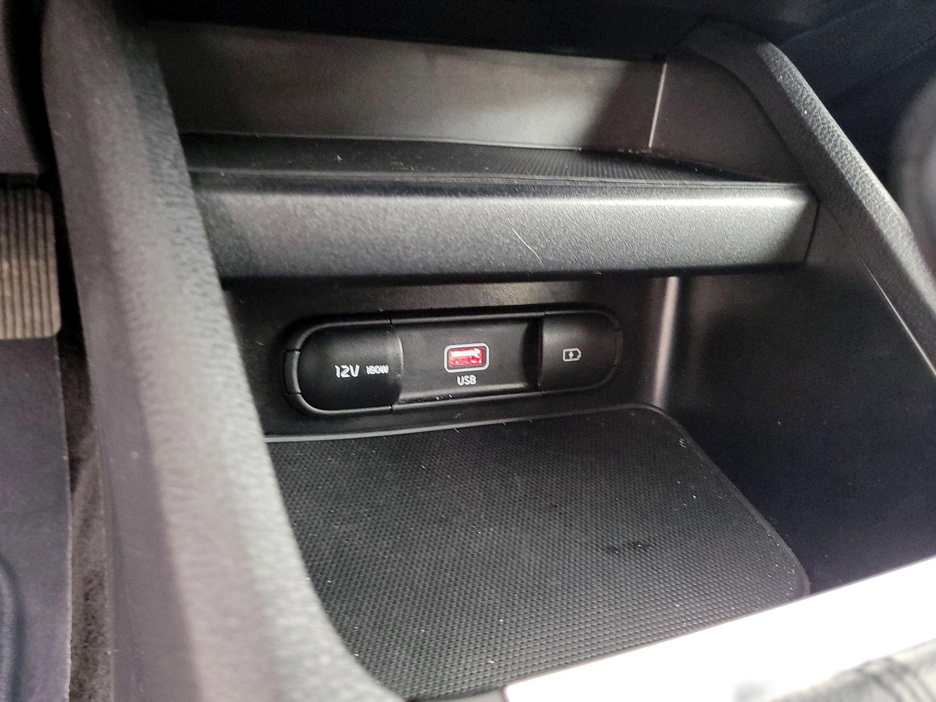 Thumbnail: 2024 Kia Forte - 17