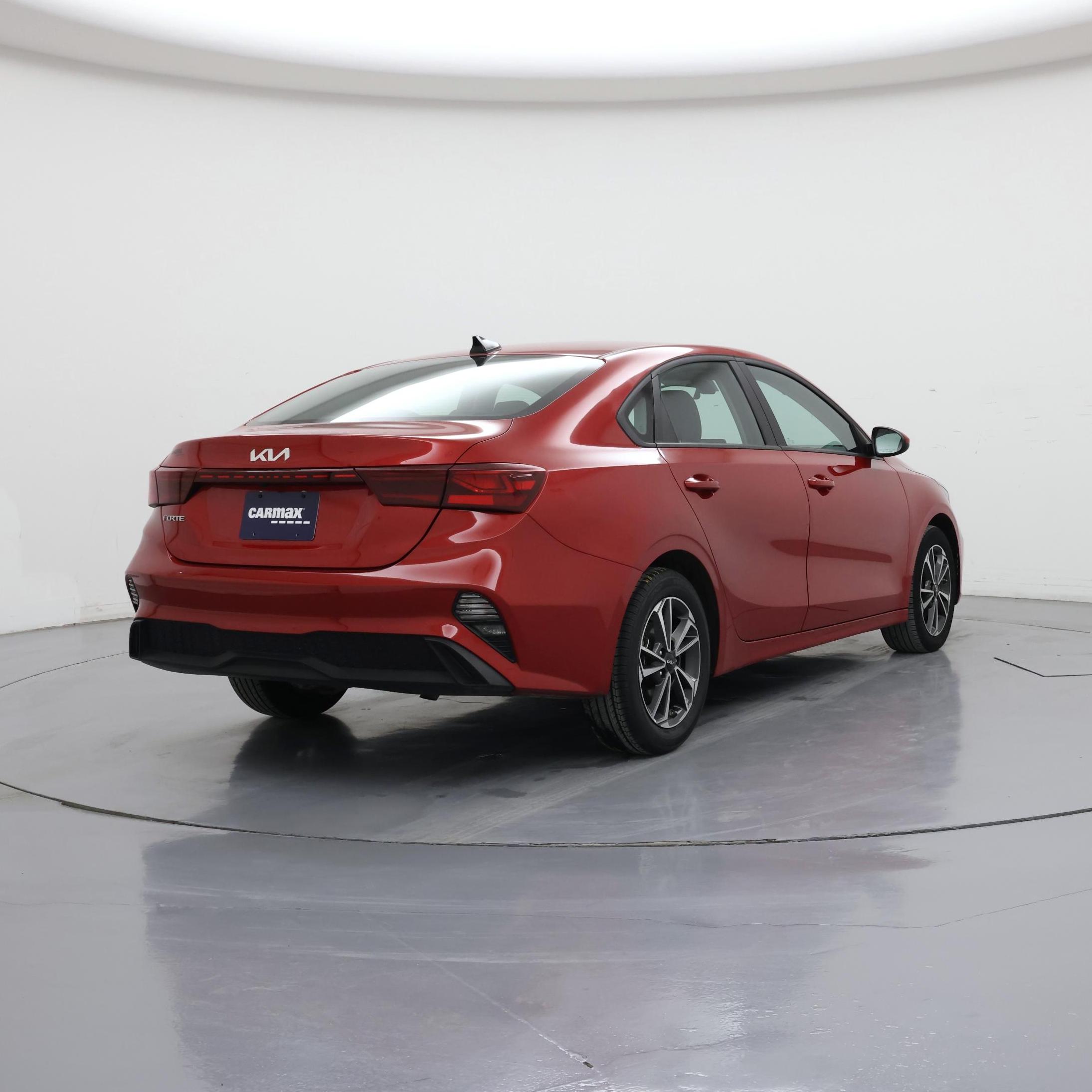 Thumbnail: 2024 Kia Forte - 8