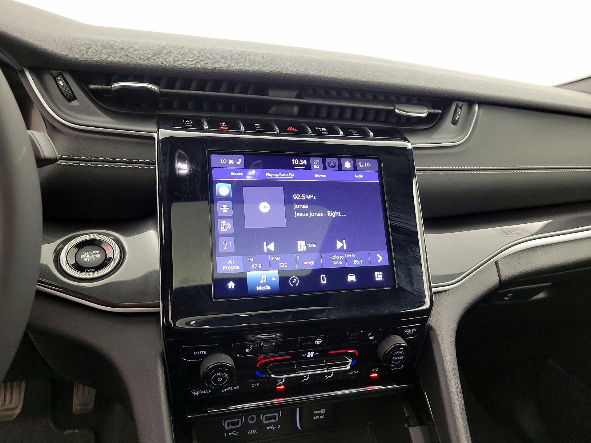 Thumbnail: 2023 Jeep Grand Cherokee - 15