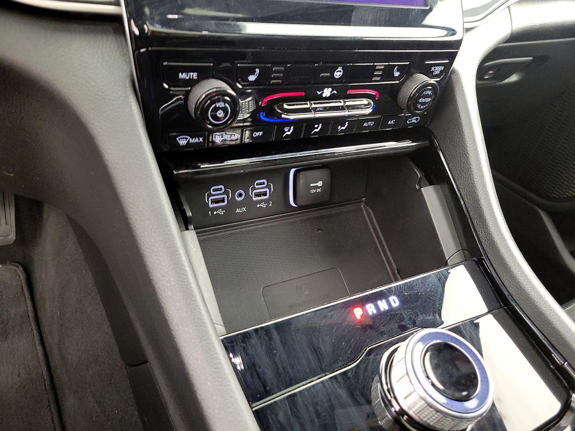 Thumbnail: 2023 Jeep Grand Cherokee - 18