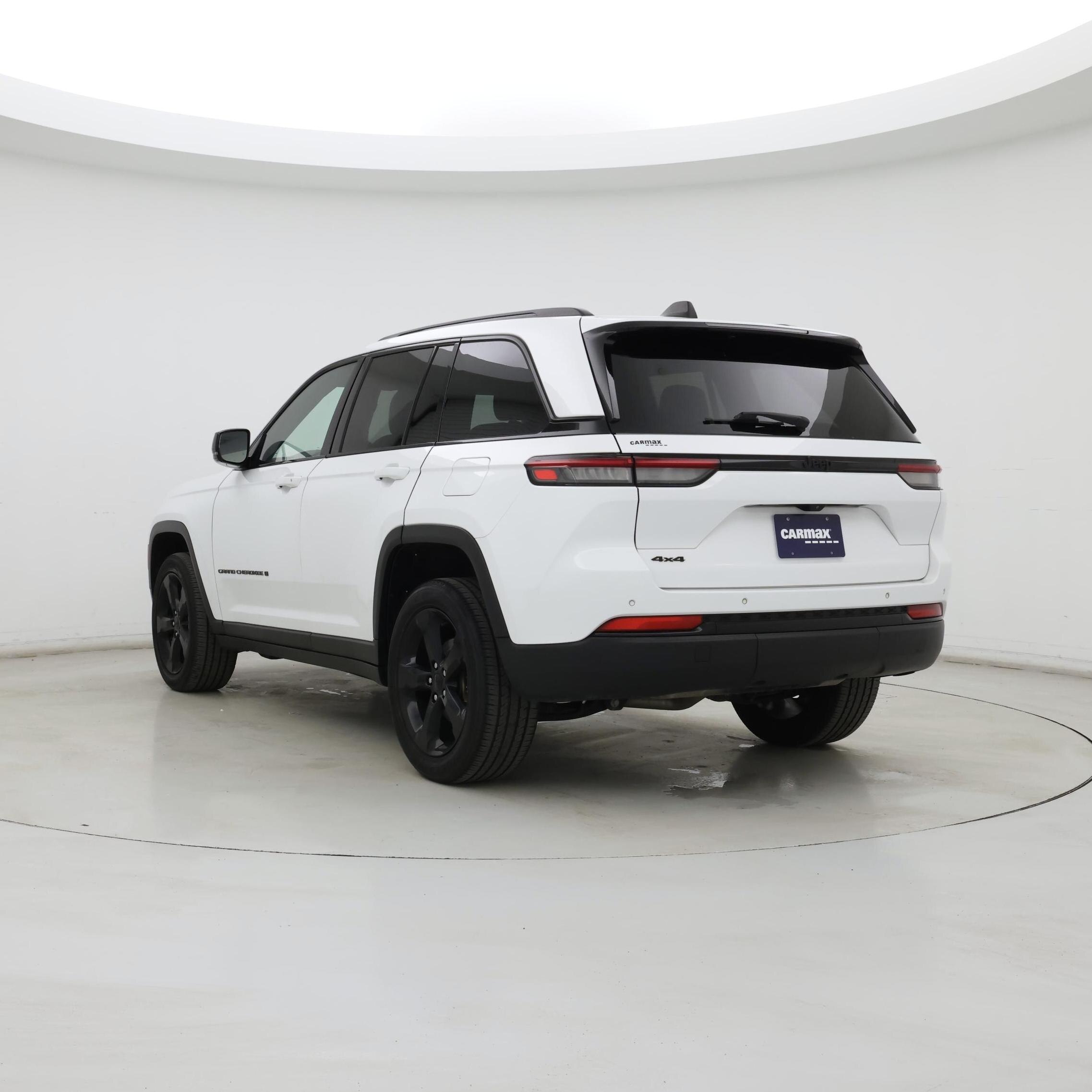 Thumbnail: 2023 Jeep Grand Cherokee - 2