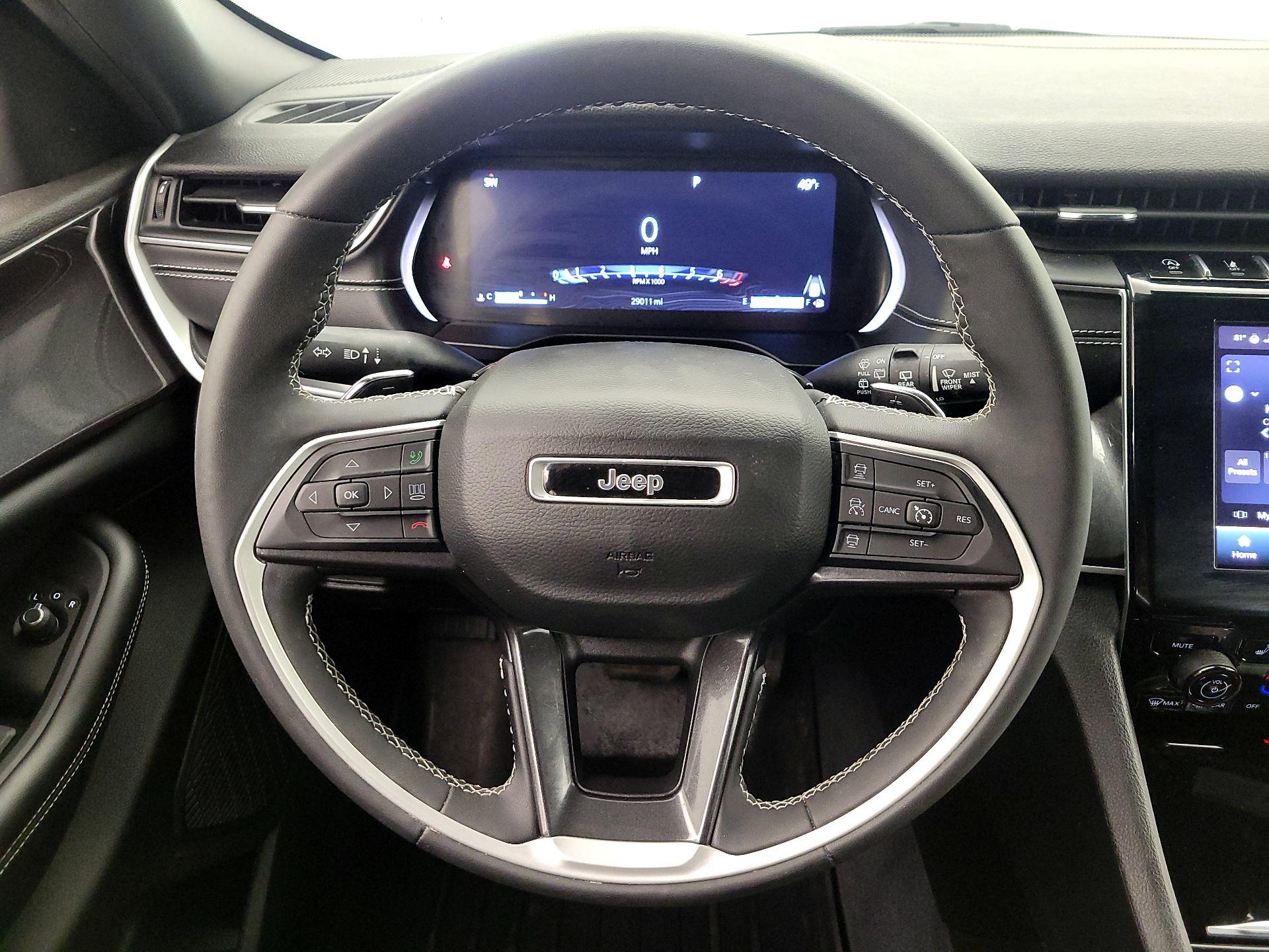 Thumbnail: 2023 Jeep Grand Cherokee - 10