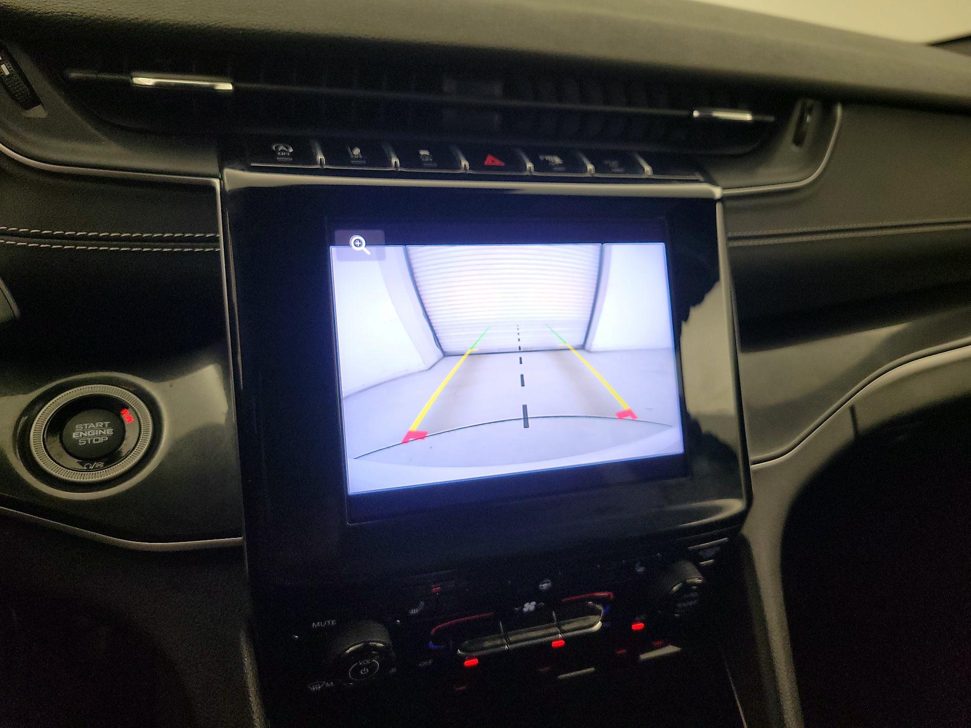 Thumbnail: 2023 Jeep Grand Cherokee - 14