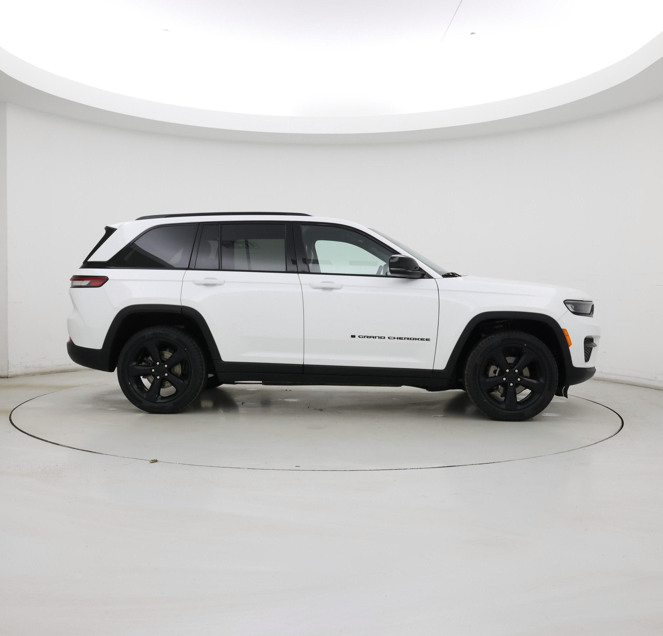 Thumbnail: 2023 Jeep Grand Cherokee - 7