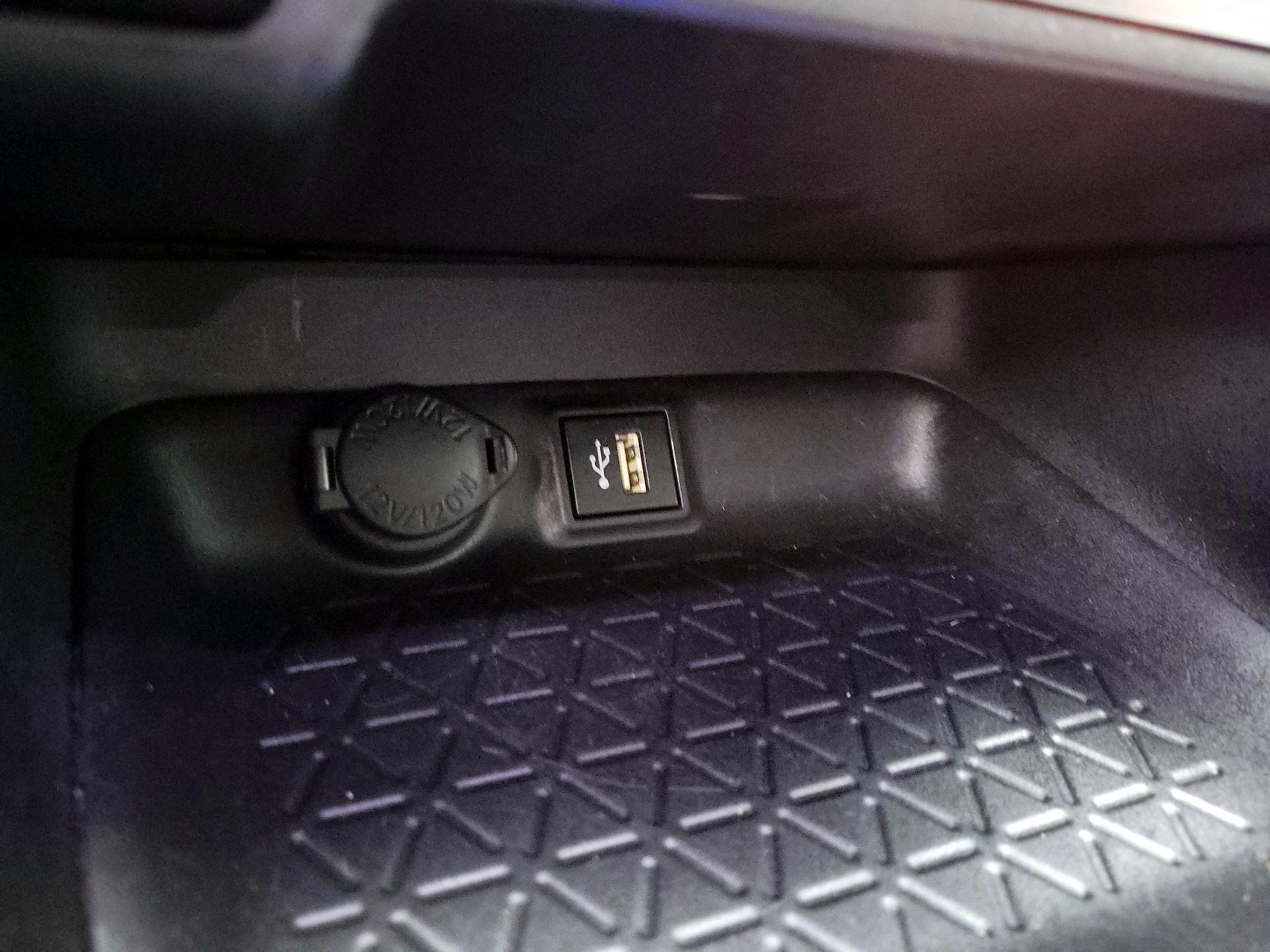 Thumbnail: 2024 Toyota RAV4 - 18