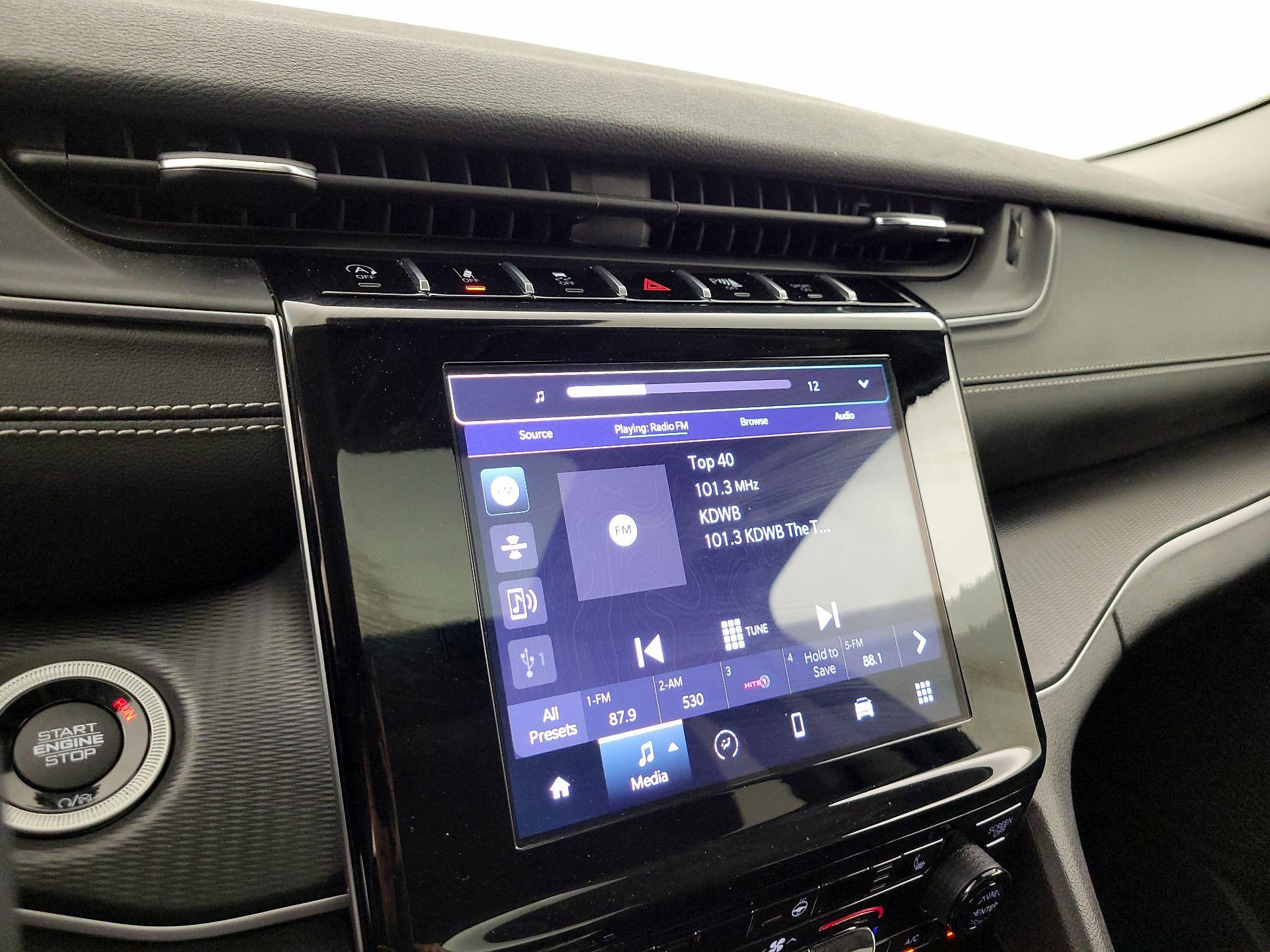 Thumbnail: 2023 Jeep Grand Cherokee - 15