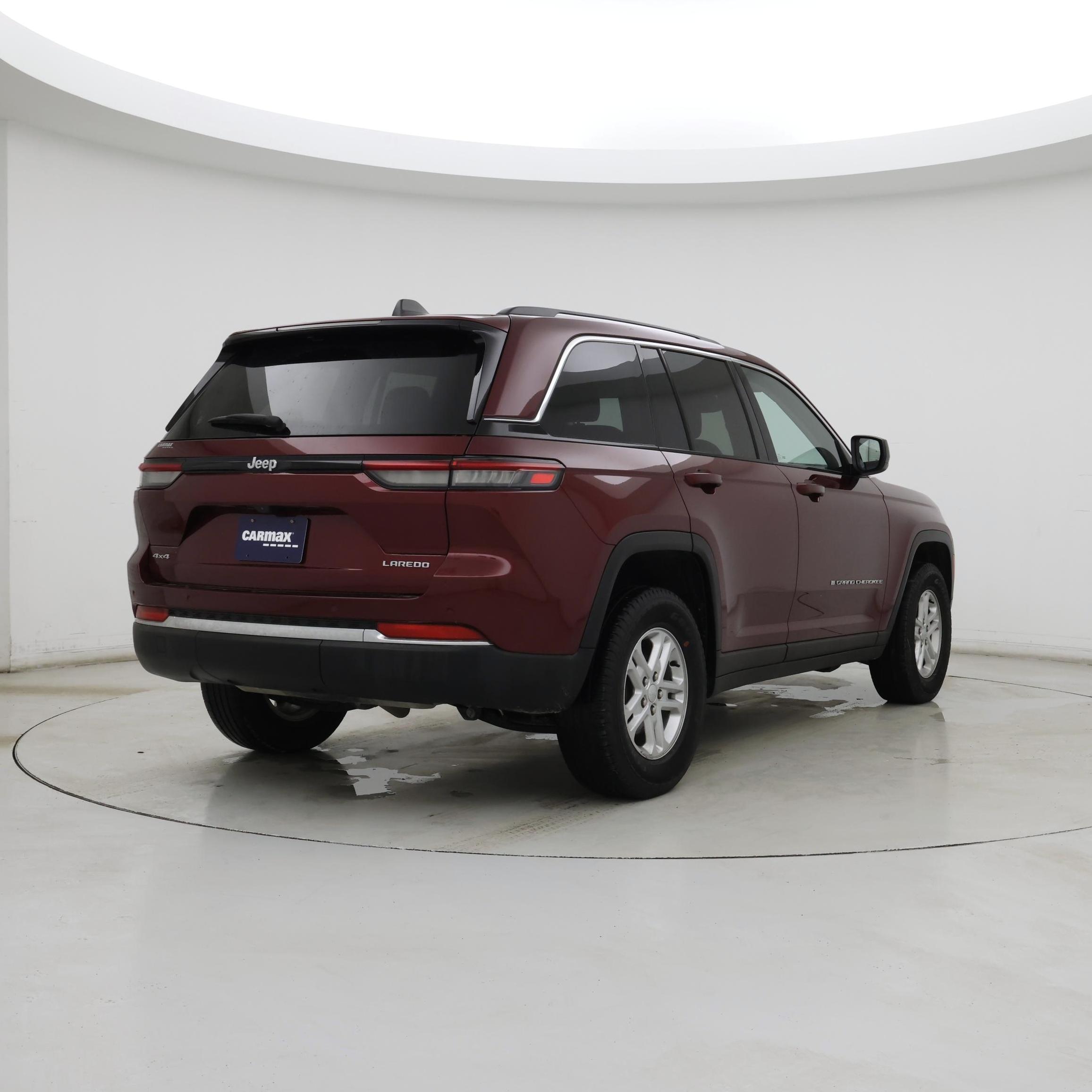 Thumbnail: 2023 Jeep Grand Cherokee - 8