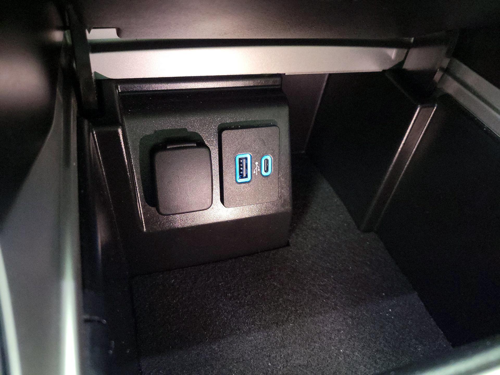 Thumbnail: 2024 Ford Explorer - 19