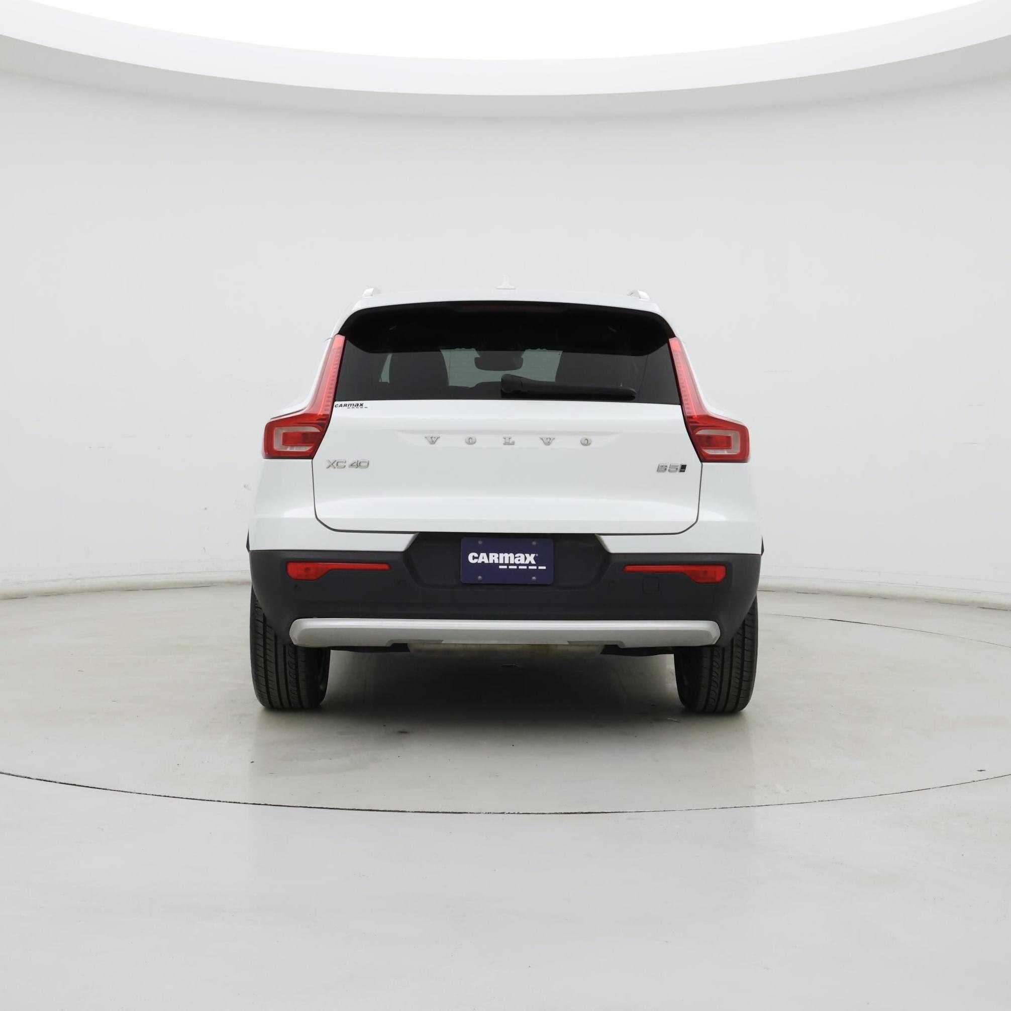 Thumbnail: 2023 Volvo XC40 - 6