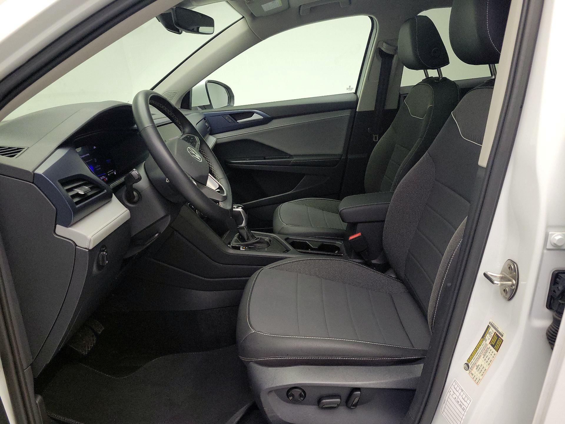 Thumbnail: 2024 Volkswagen Taos - 11