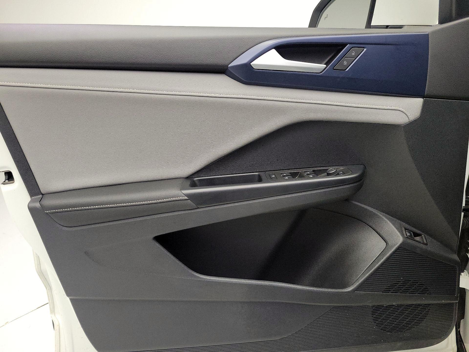 Thumbnail: 2024 Volkswagen Taos - 12