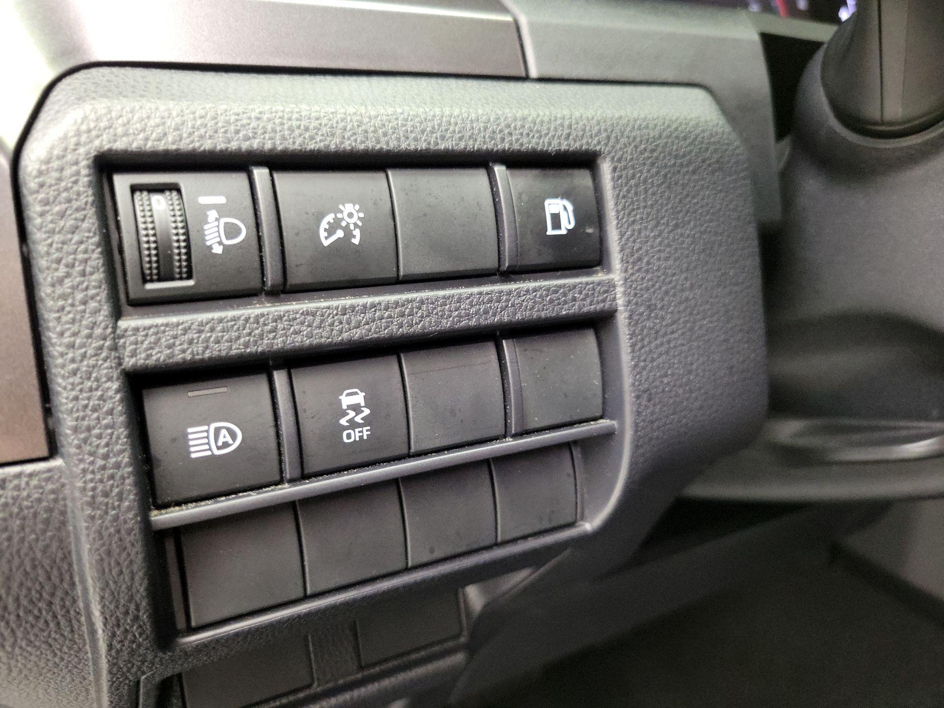 Thumbnail: 2025 Toyota 4Runner - 13