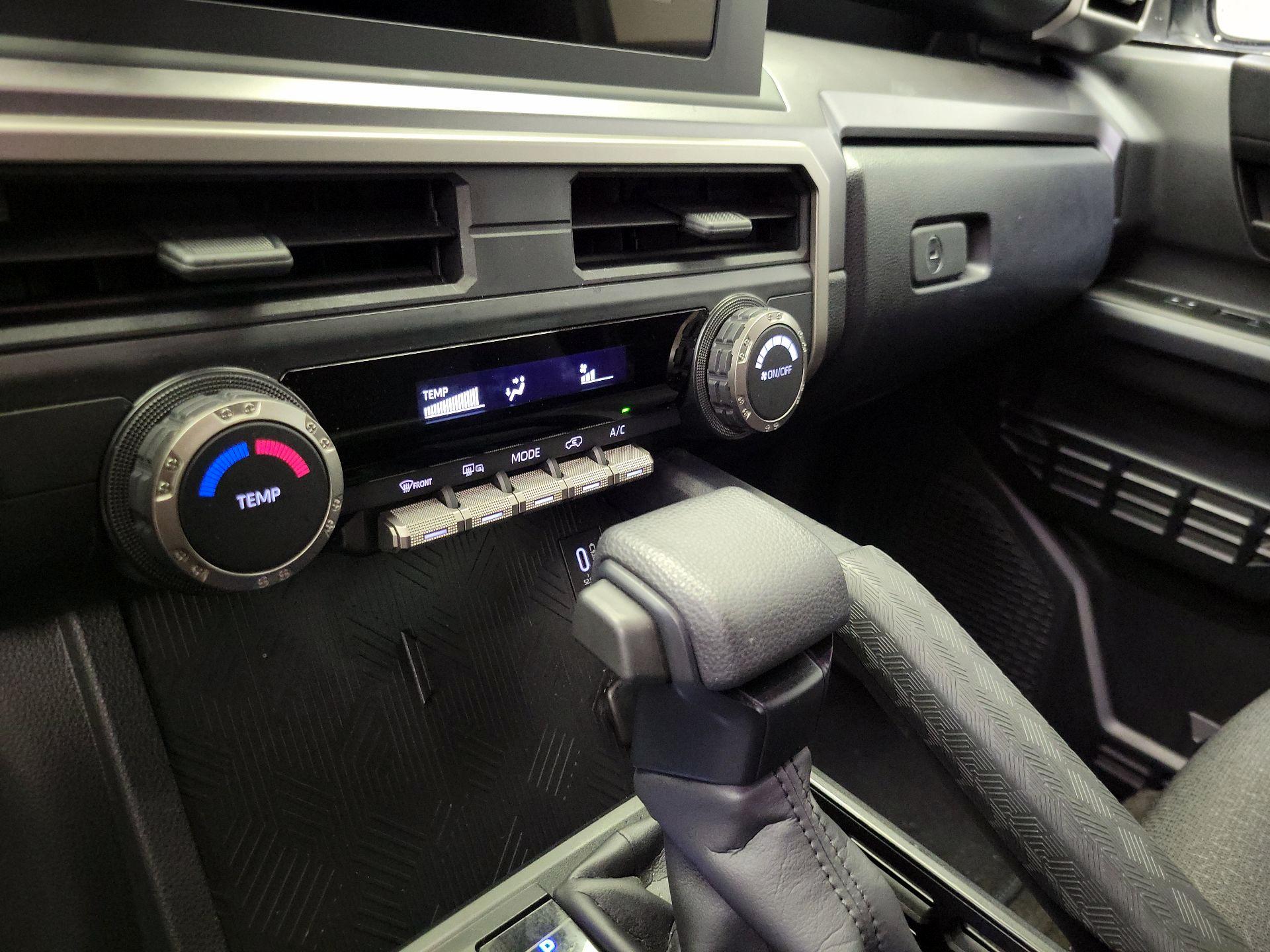 Thumbnail: 2025 Toyota 4Runner - 16