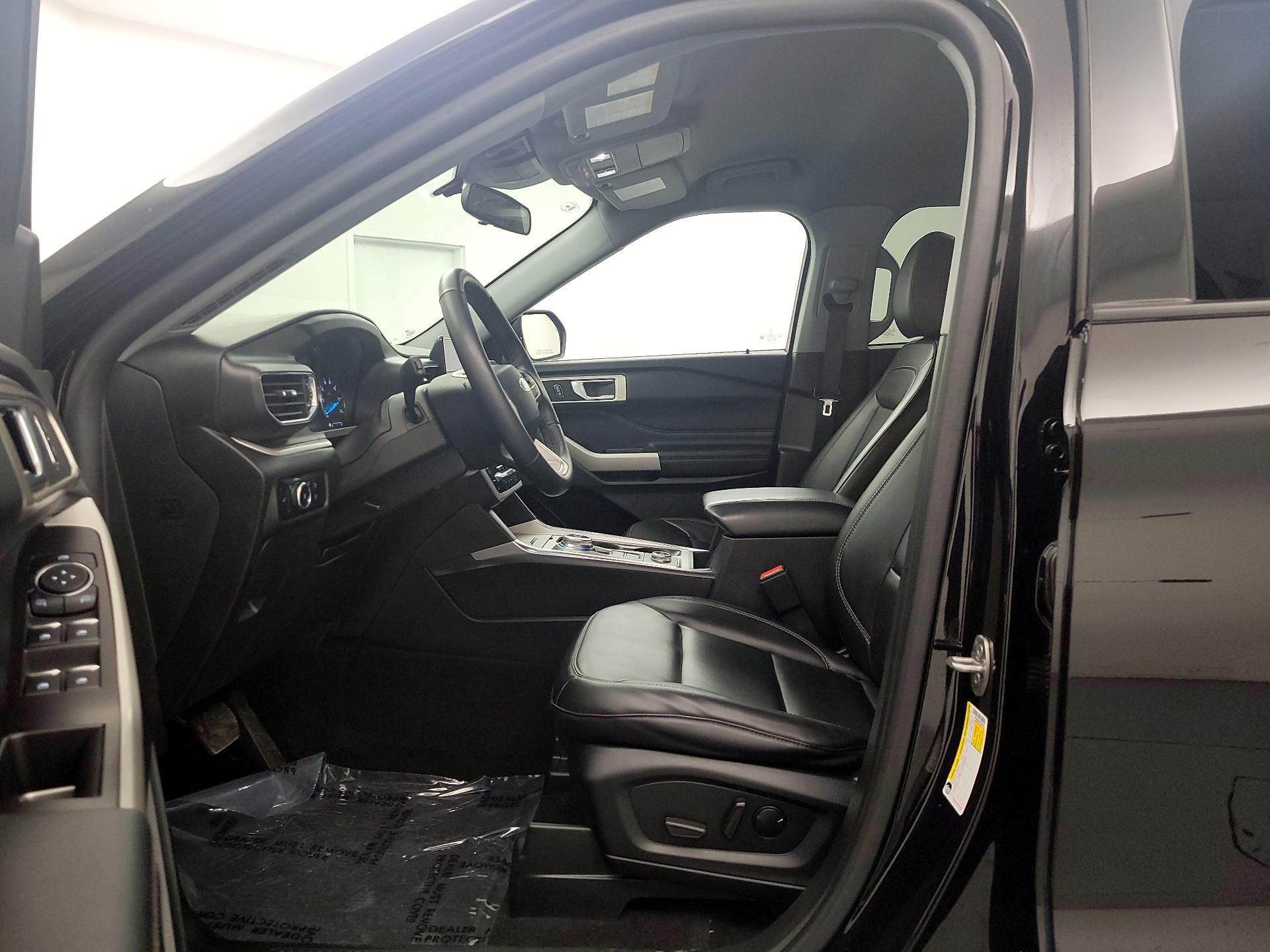 Thumbnail: 2023 Ford Explorer - 11