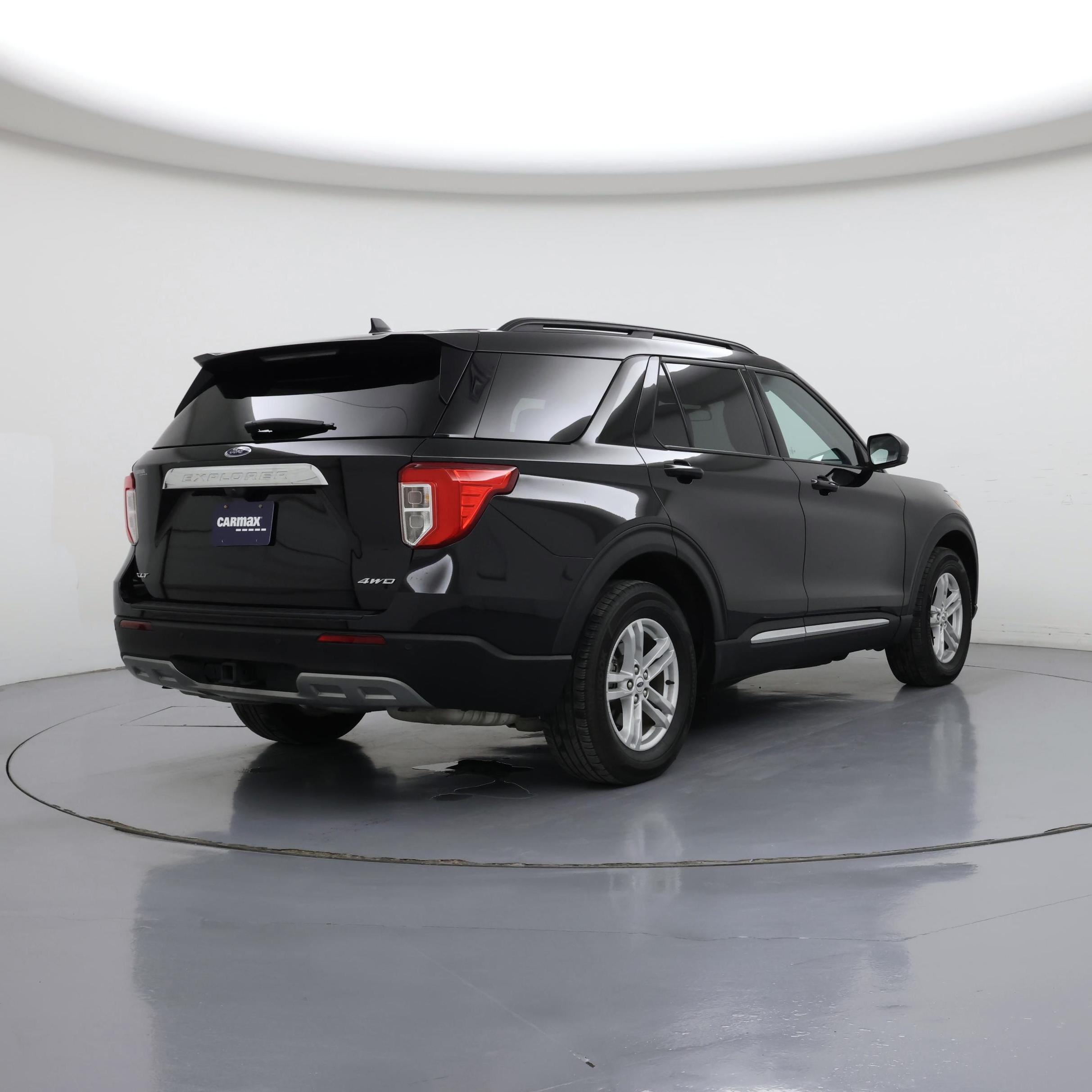 Thumbnail: 2023 Ford Explorer - 8