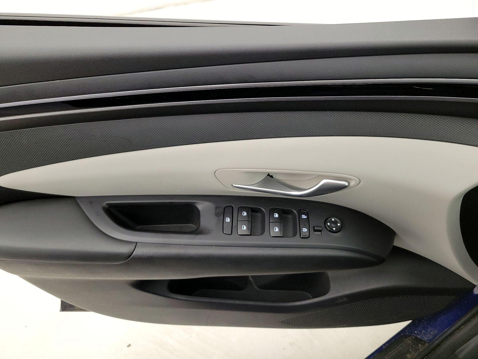 Thumbnail: 2023 Hyundai Tucson - 12