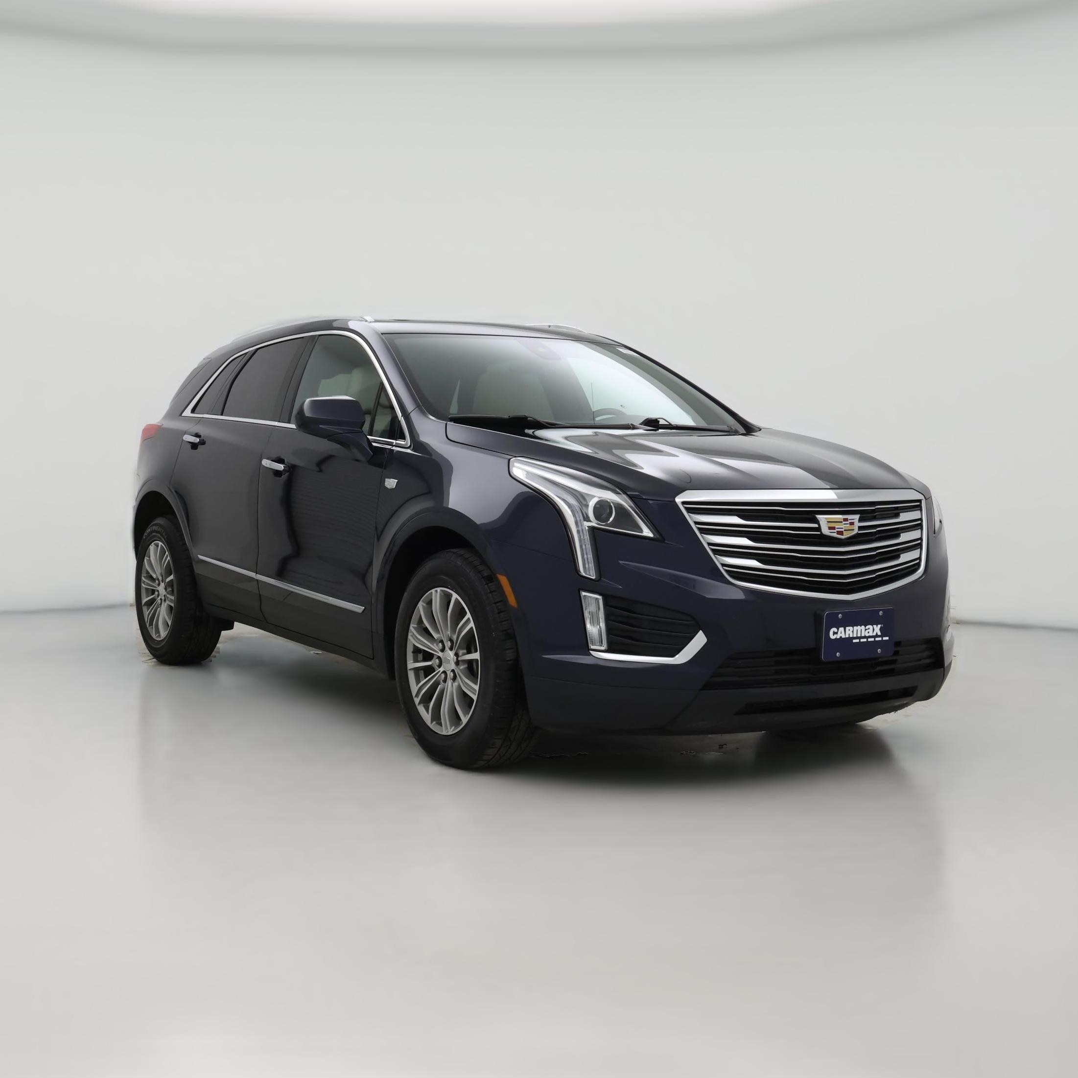 Thumbnail: 2017 Cadillac XT5 - 1