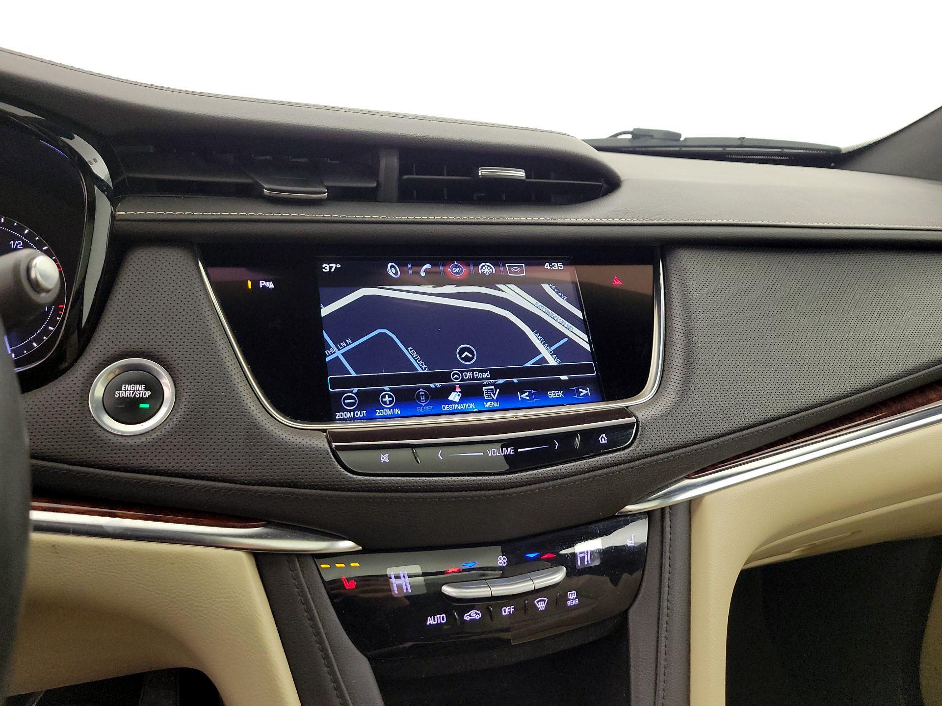 Thumbnail: 2017 Cadillac XT5 - 14