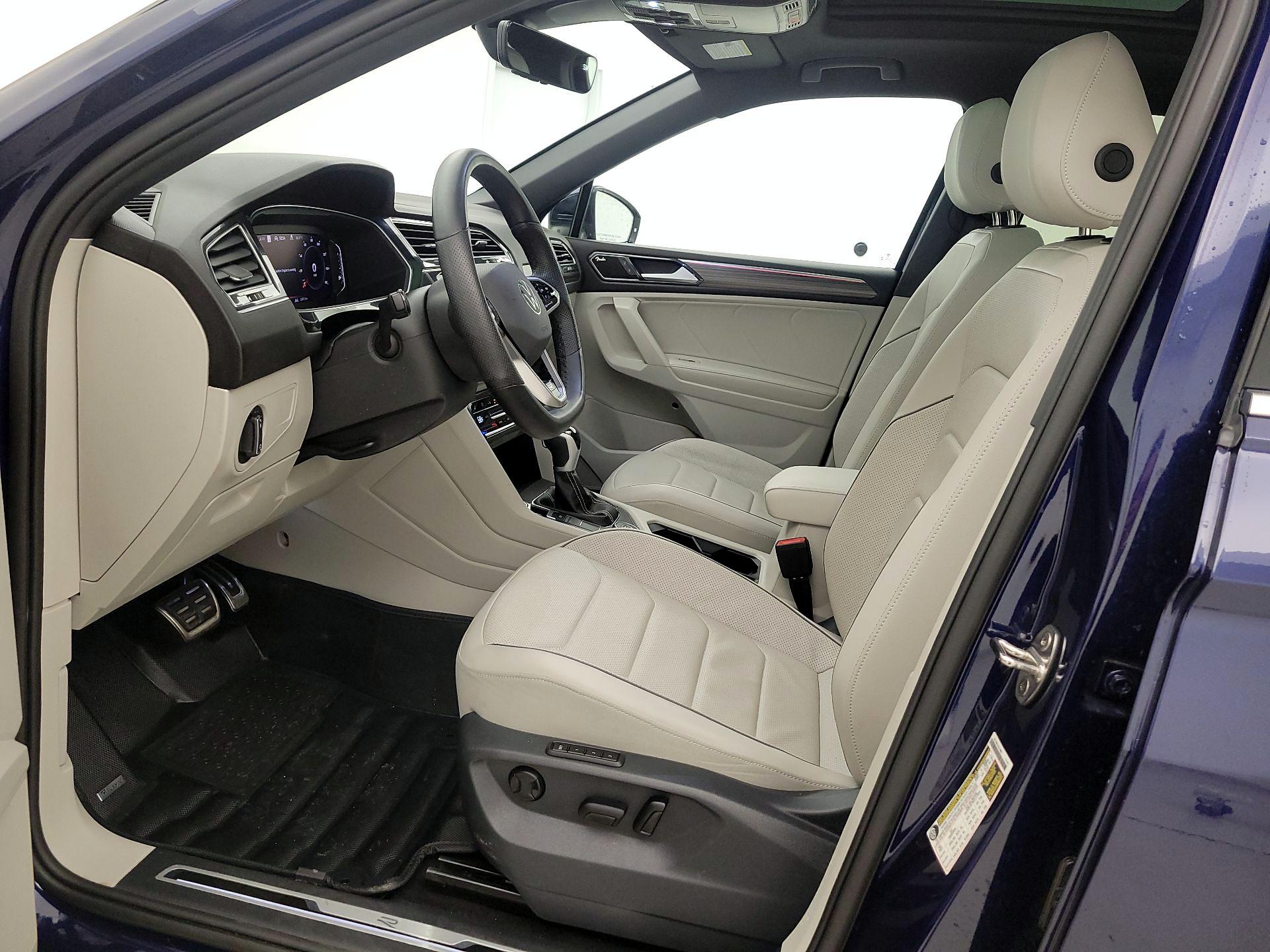 Thumbnail: 2024 Volkswagen Tiguan - 11