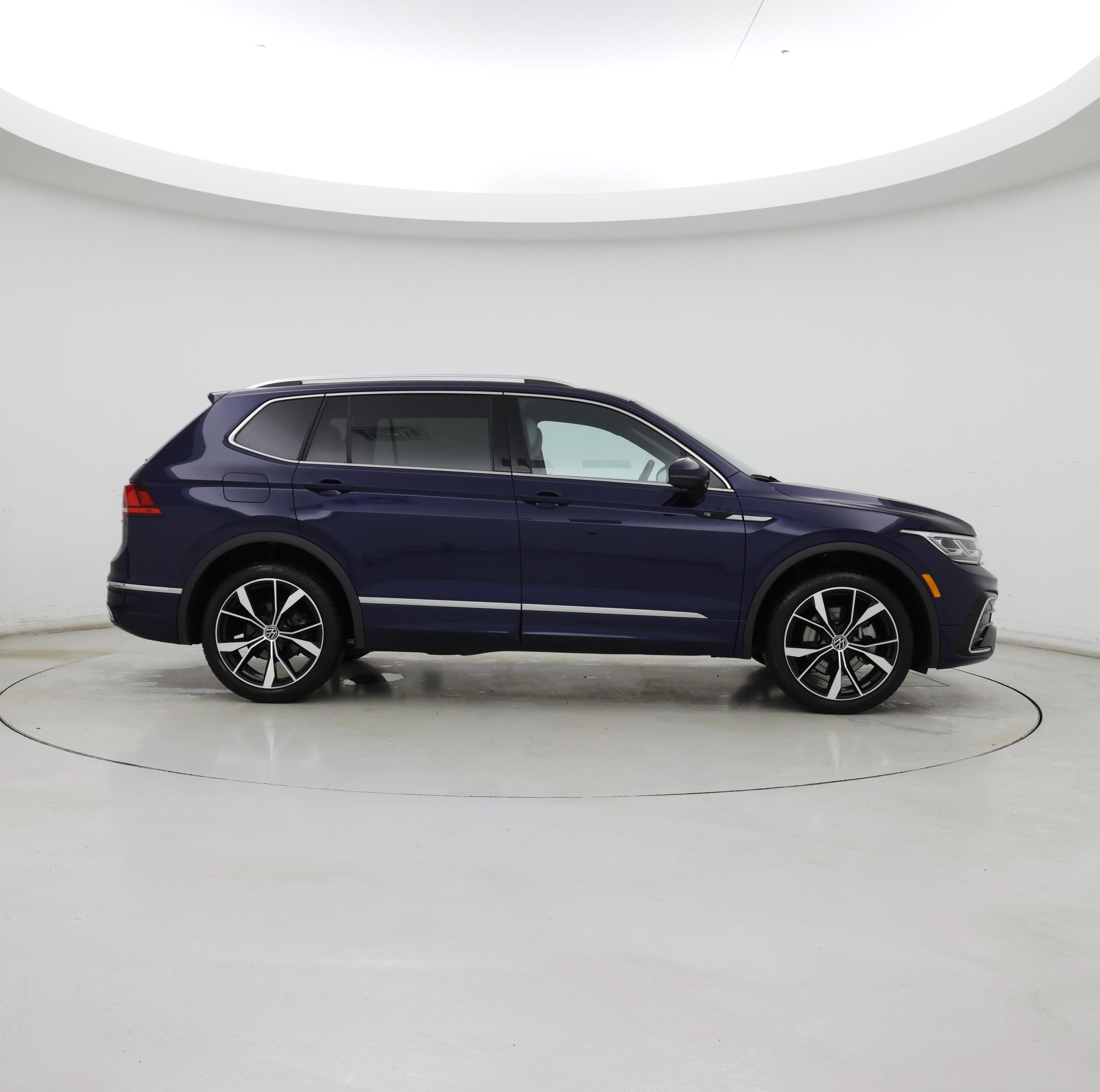 Thumbnail: 2024 Volkswagen Tiguan - 7