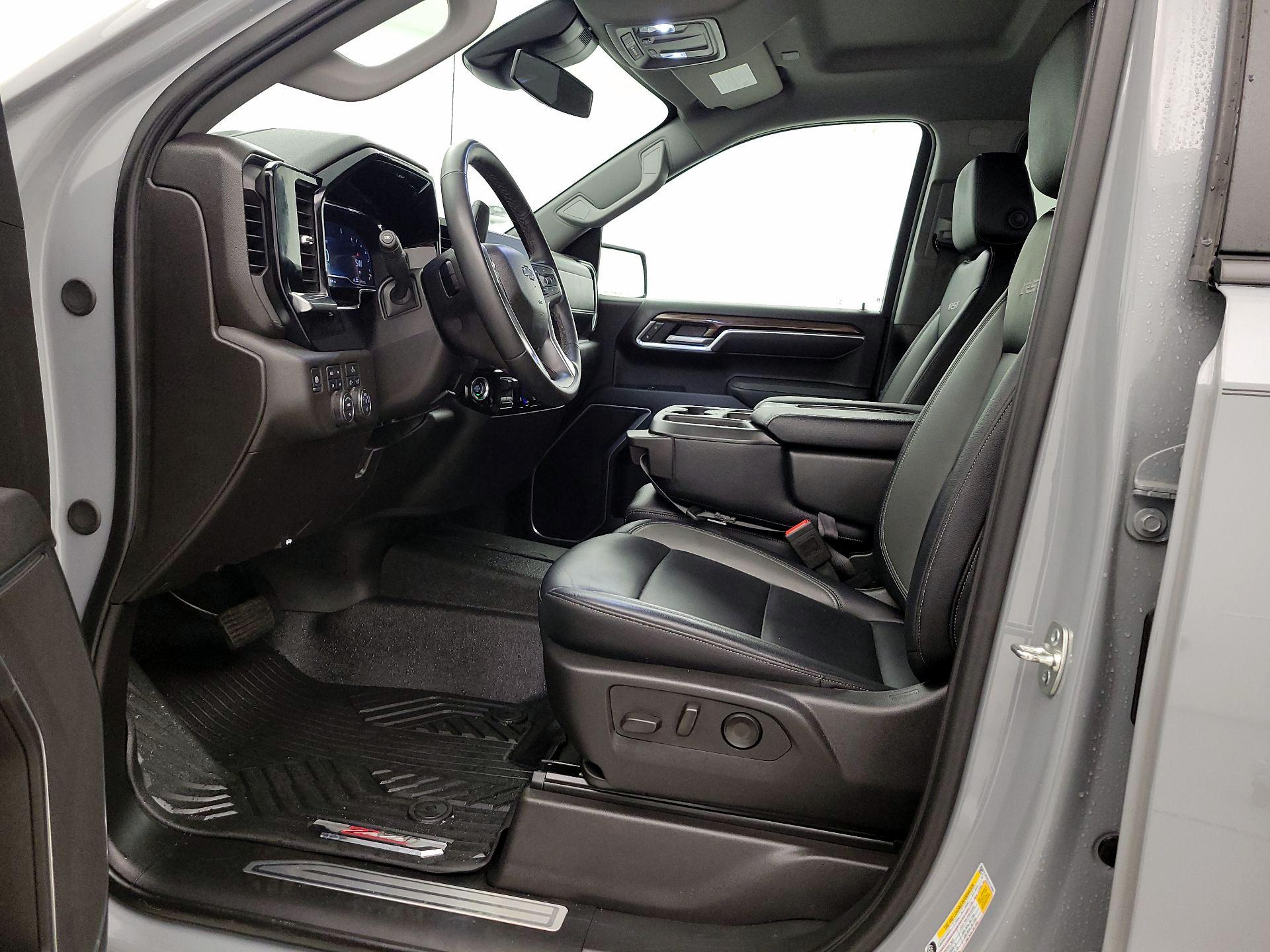 Thumbnail: 2025 Chevrolet Silverado 1500 - 11