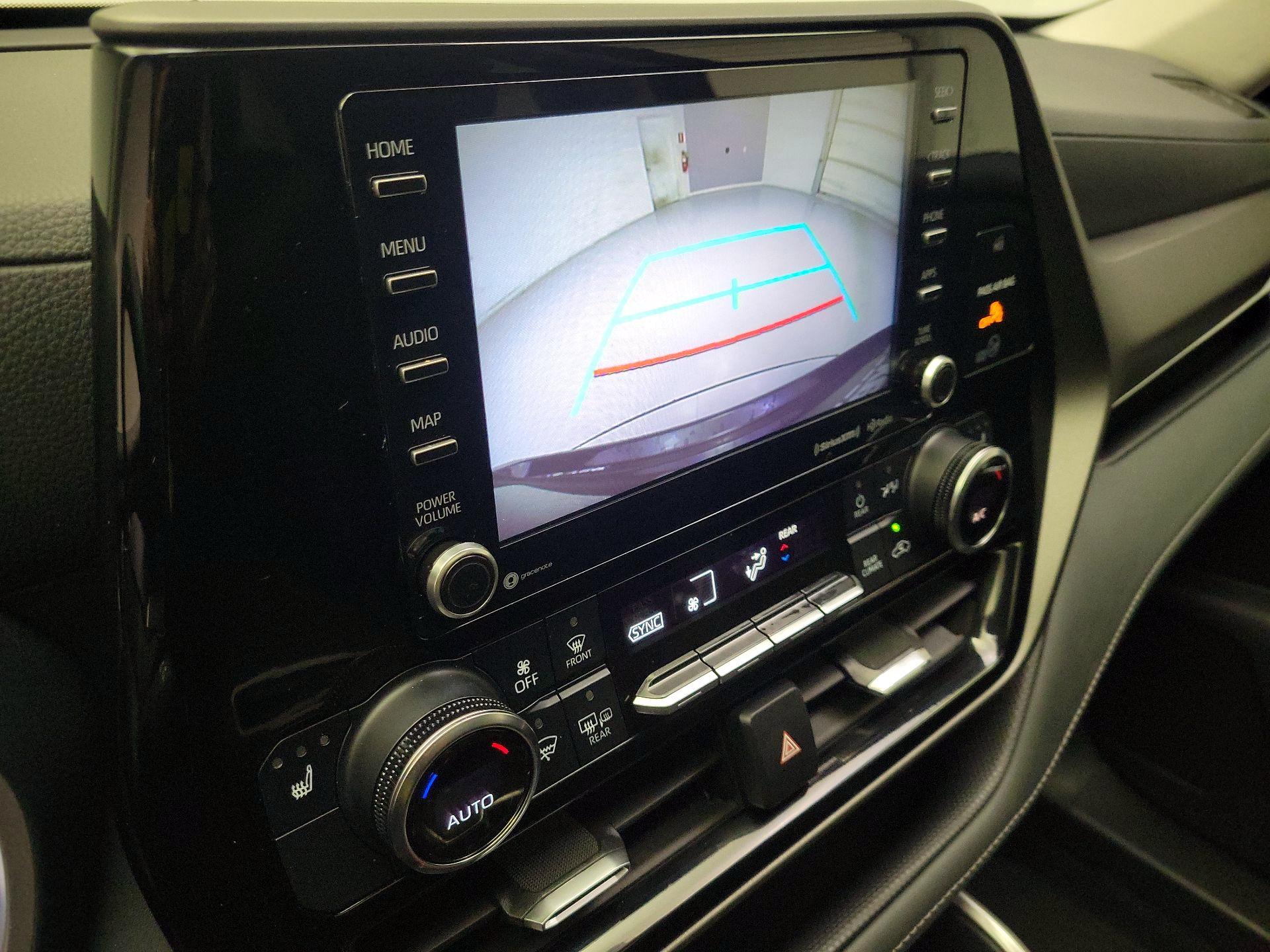 Thumbnail: 2022 Toyota Highlander - 14