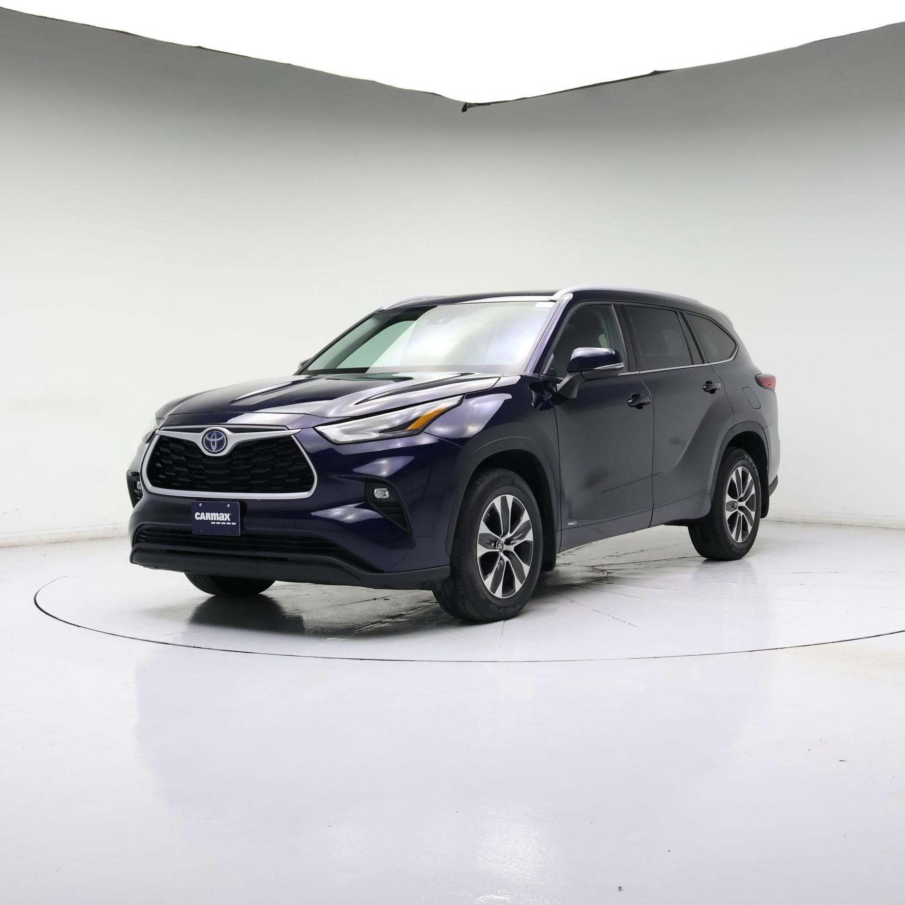 Thumbnail: 2022 Toyota Highlander - 8